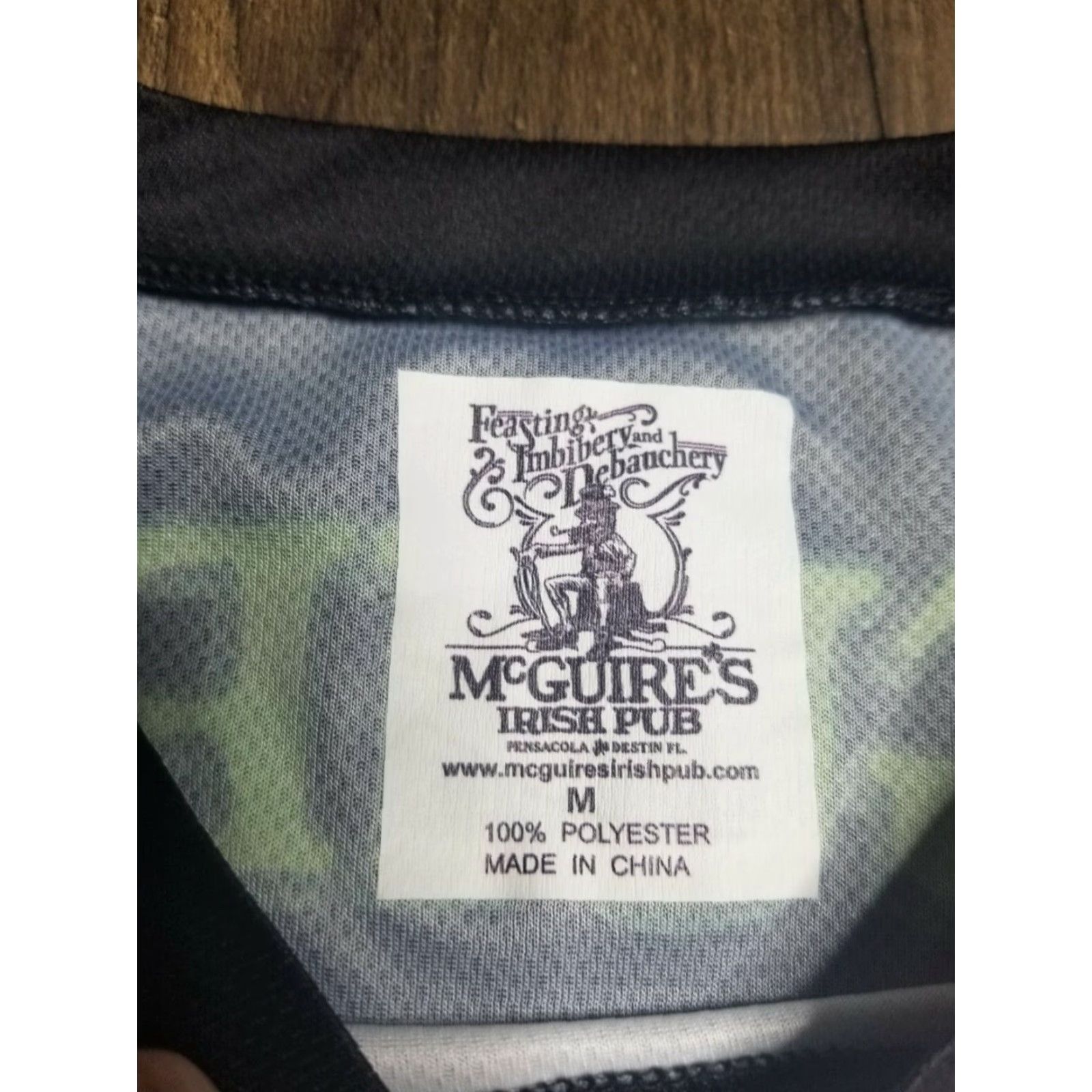 Gloverall McGuire's Irish Pub Shirt Mens M Green All Over Print St Patrick's Day Race Graphic Tee Crew Neck Short Sleeve T-Shirt Size US M / EU 48-50 / 2 - 5 Thumbnail