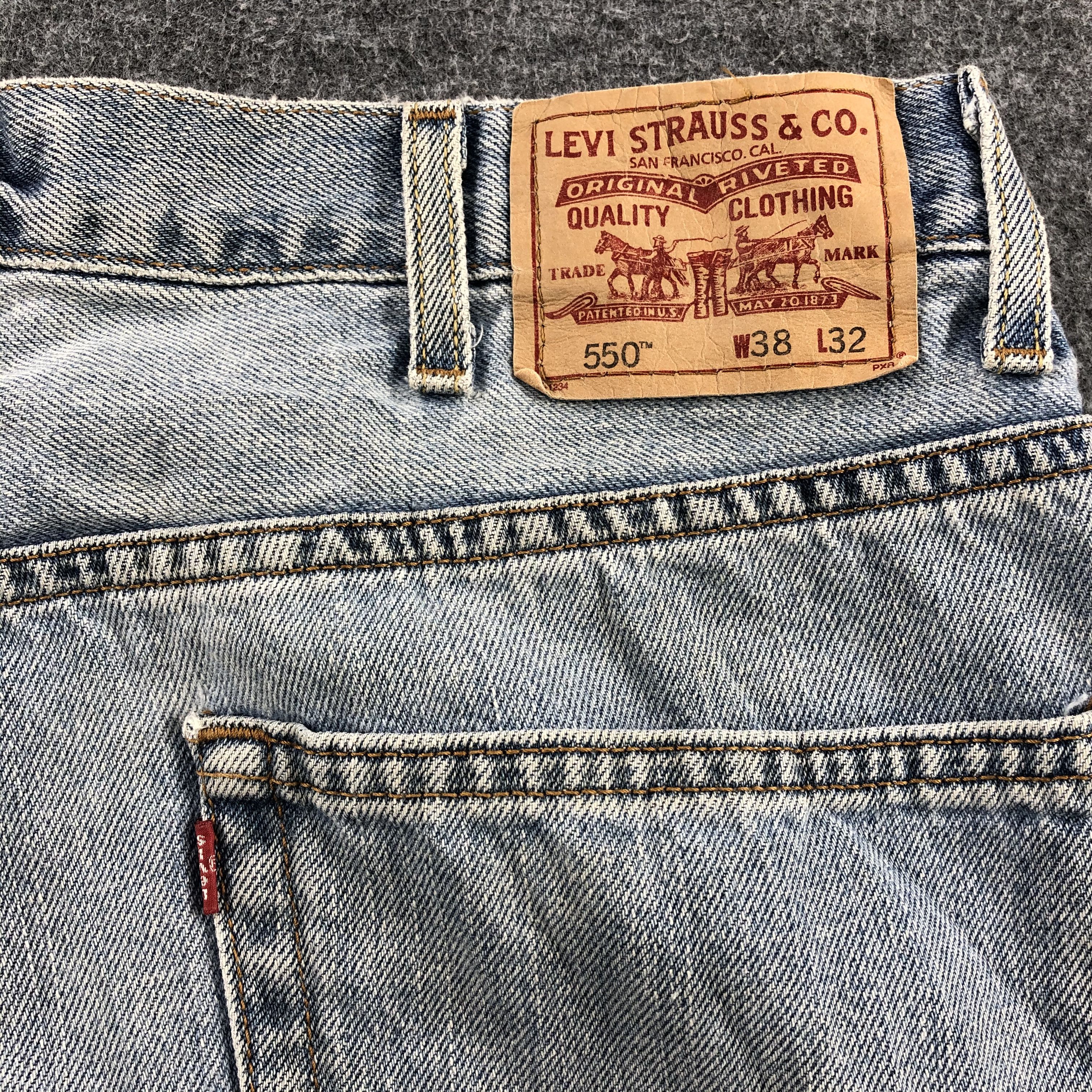 Levi's Vintage Levi's 550 Jeans Medium Wash Denim KJ408 Size US 37 - 5 Thumbnail