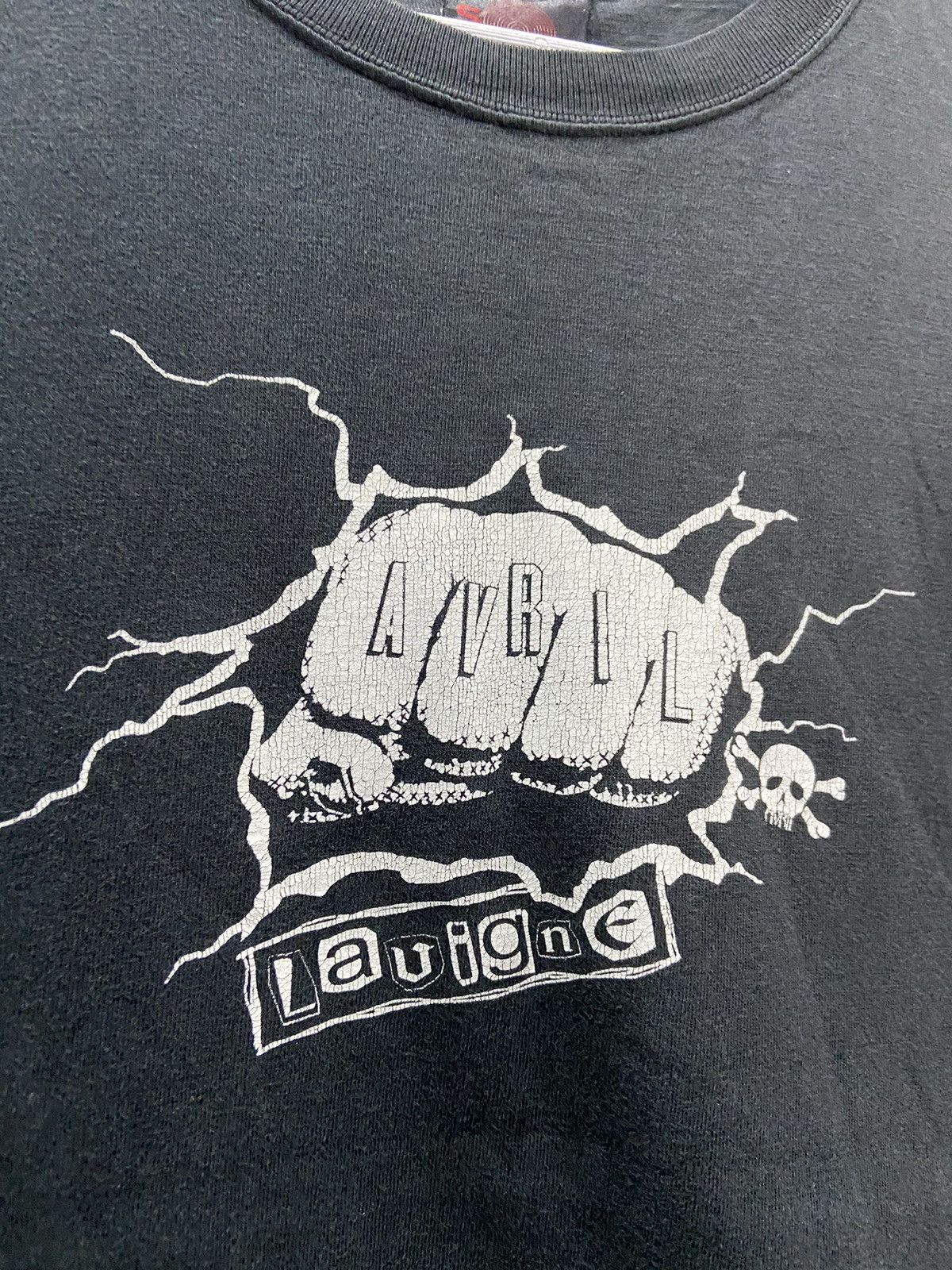 Band Tees AVRIL LAVIGNE SKATER BOY TOUR TEE SHIRT Size US M / EU 48-50 / 2 - 3 Thumbnail