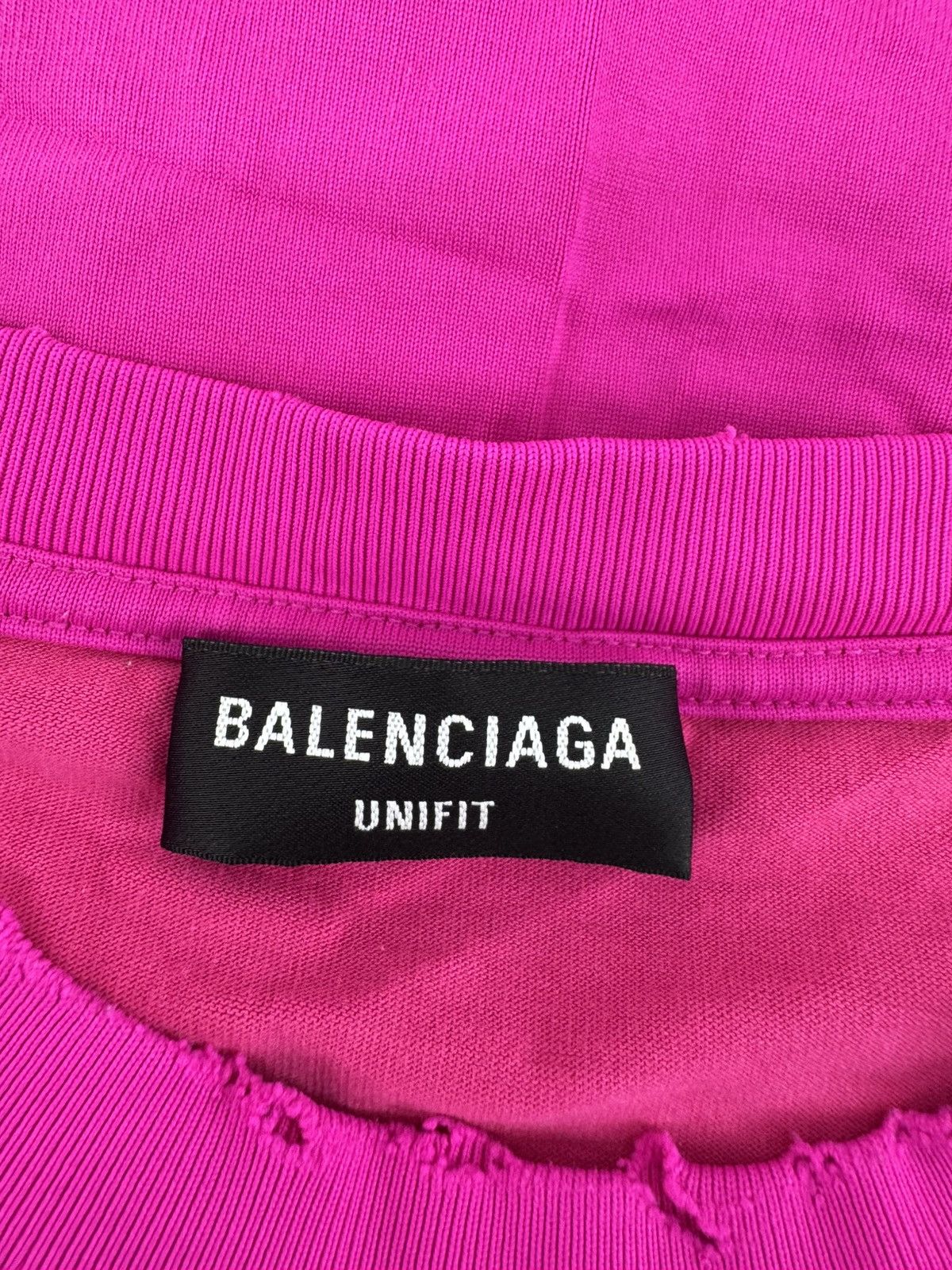 Balenciaga Balenciaga This Is Not The New Balenciaga T-Shirt Size Large Size US L / EU 52-54 / 3 - 5 Thumbnail