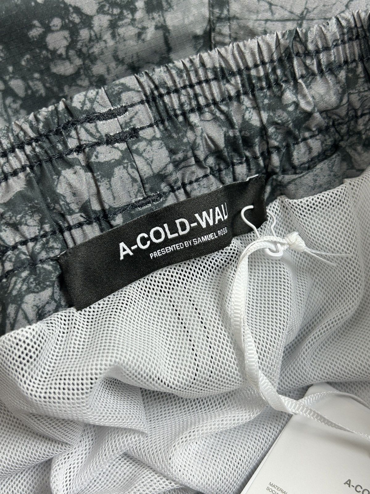 A-COLD-WALL* ACW A Cold Wall Printed Ripstop Marble Shorts Swim Size S Size US 30 / EU 46 - 9 Thumbnail