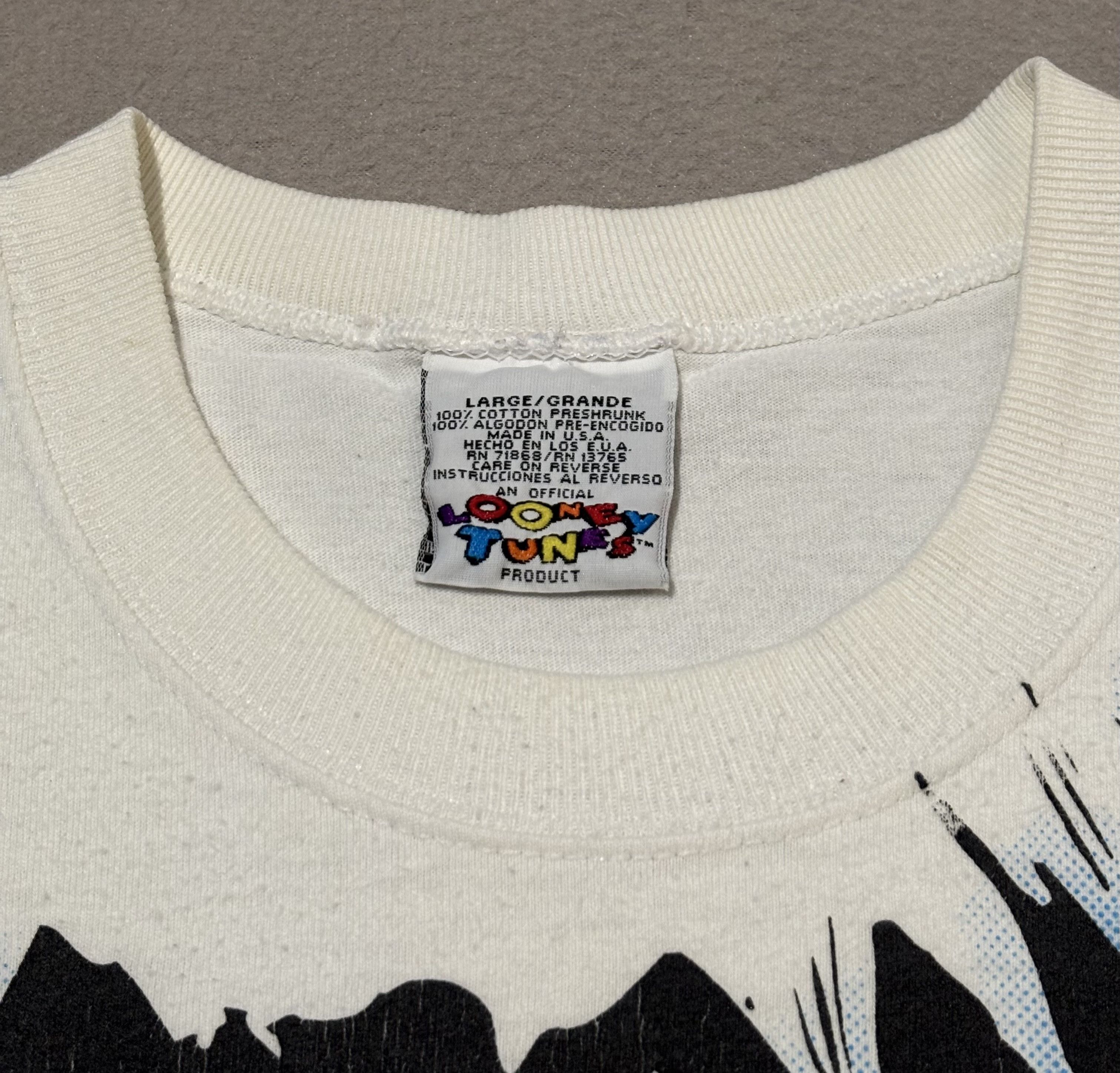 Warner Bros Looney Tunes Taz 1996 Warner Bros T-shirt vintage Size. L Size US L / EU 52-54 / 3 - 17 Thumbnail