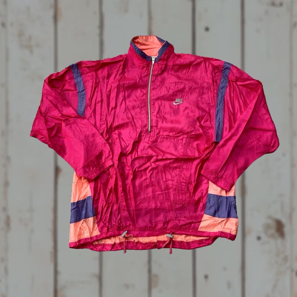 Nike VINTAGE Nike Windbreaker Womens Sz Medium Gray Tag Purple Pink 90s Jacket Size M / US 6-8 / IT 42-44 - 1 Thumbnail