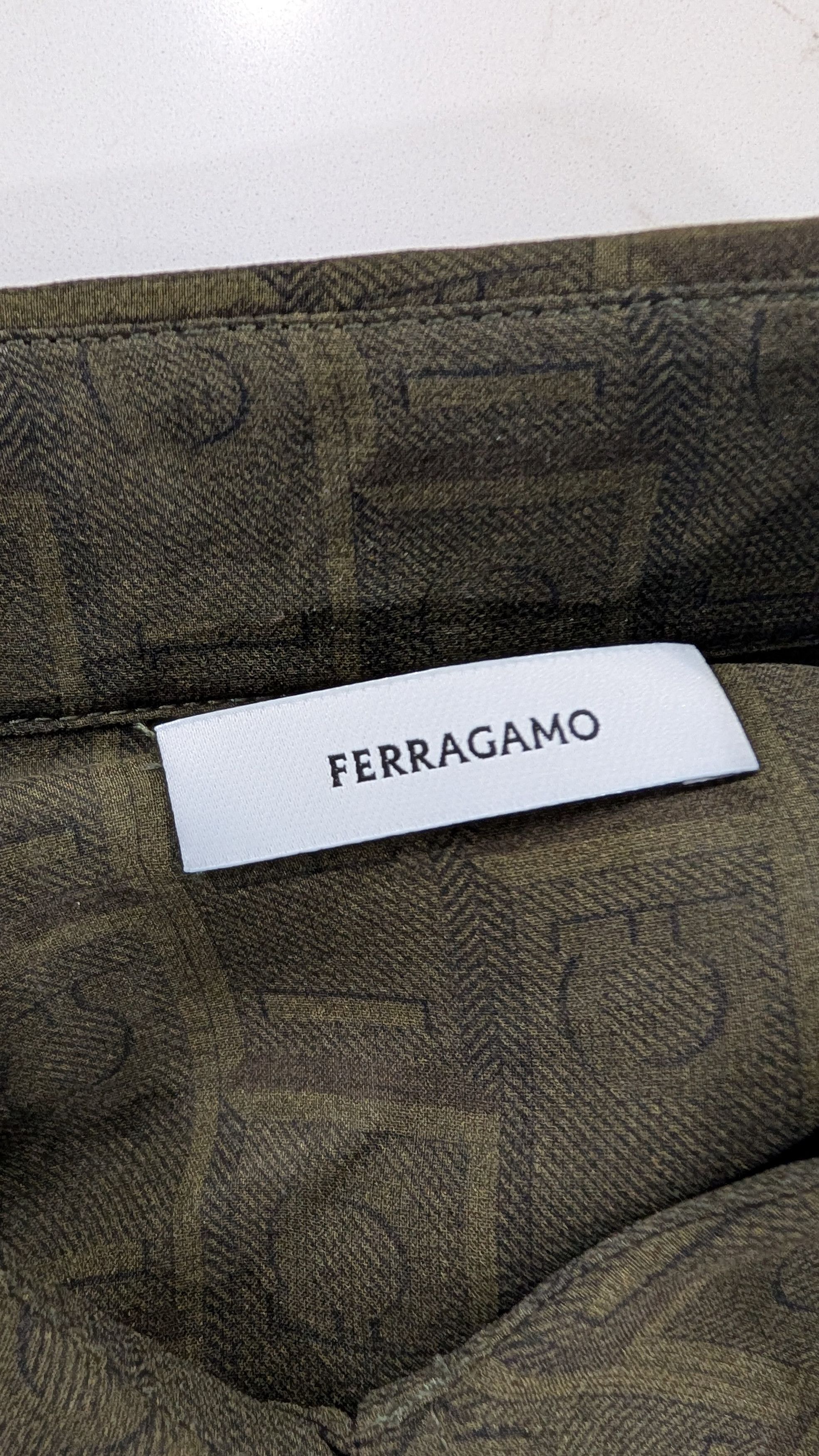 Salvatore Ferragamo FERRAGAMO Sheer Monogram Silk Blouse Size S / US 4 / IT 40 - 11 Thumbnail
