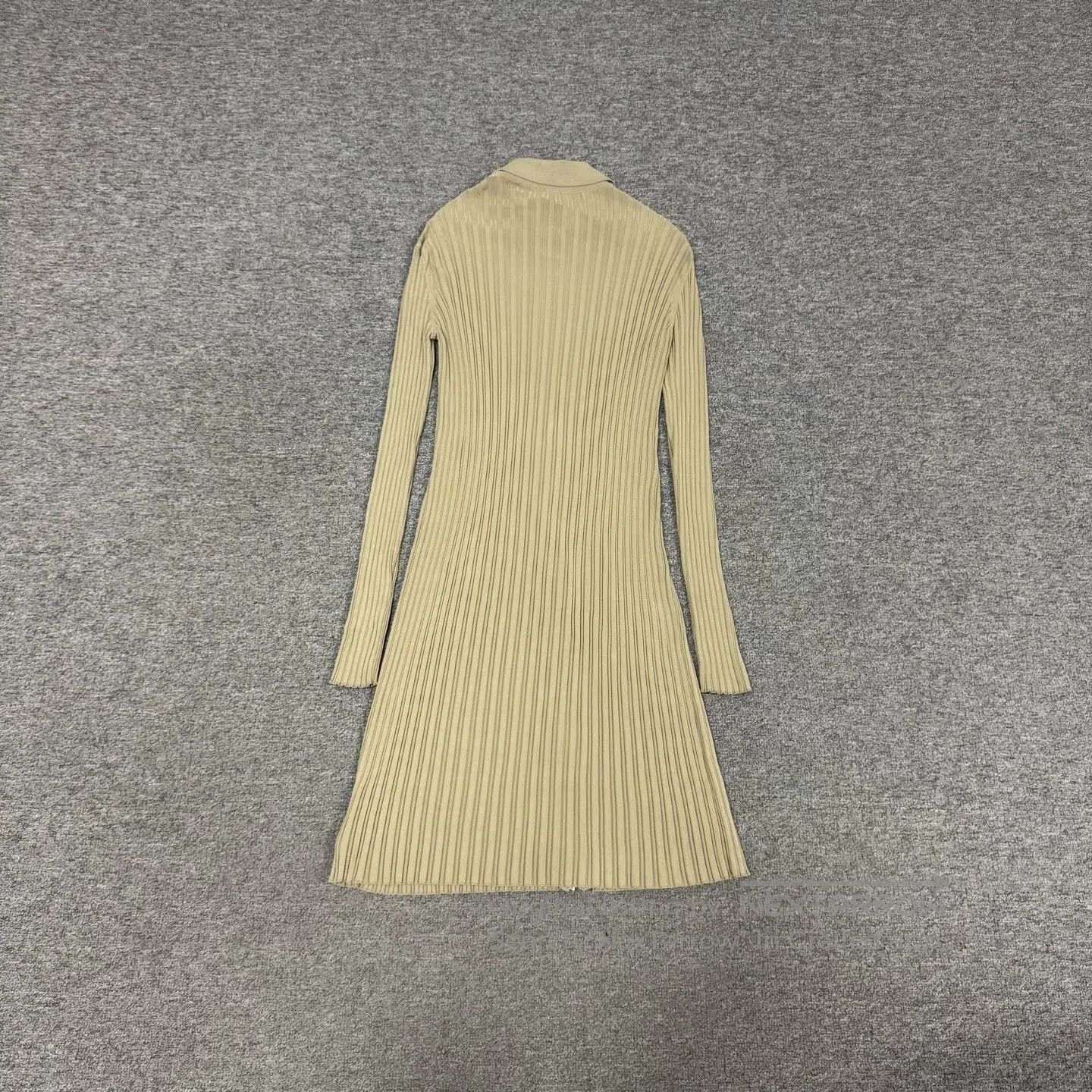 Burberry Burberry 2025 War Horse Logo Stretch Dress. Size XL / US 12-14 / IT 48-50 - 8 Thumbnail