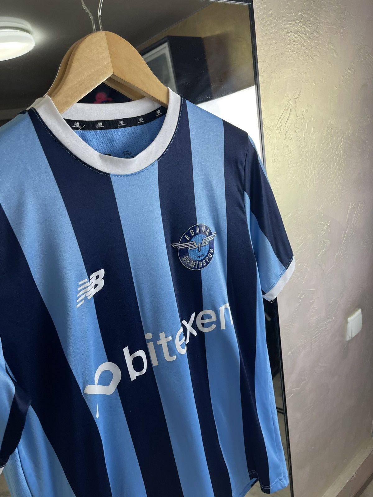 New Balance Adana Demirspor 2022/23 Striped Home Jersey Size US L / EU 52-54 / 3 - 2 Thumbnail