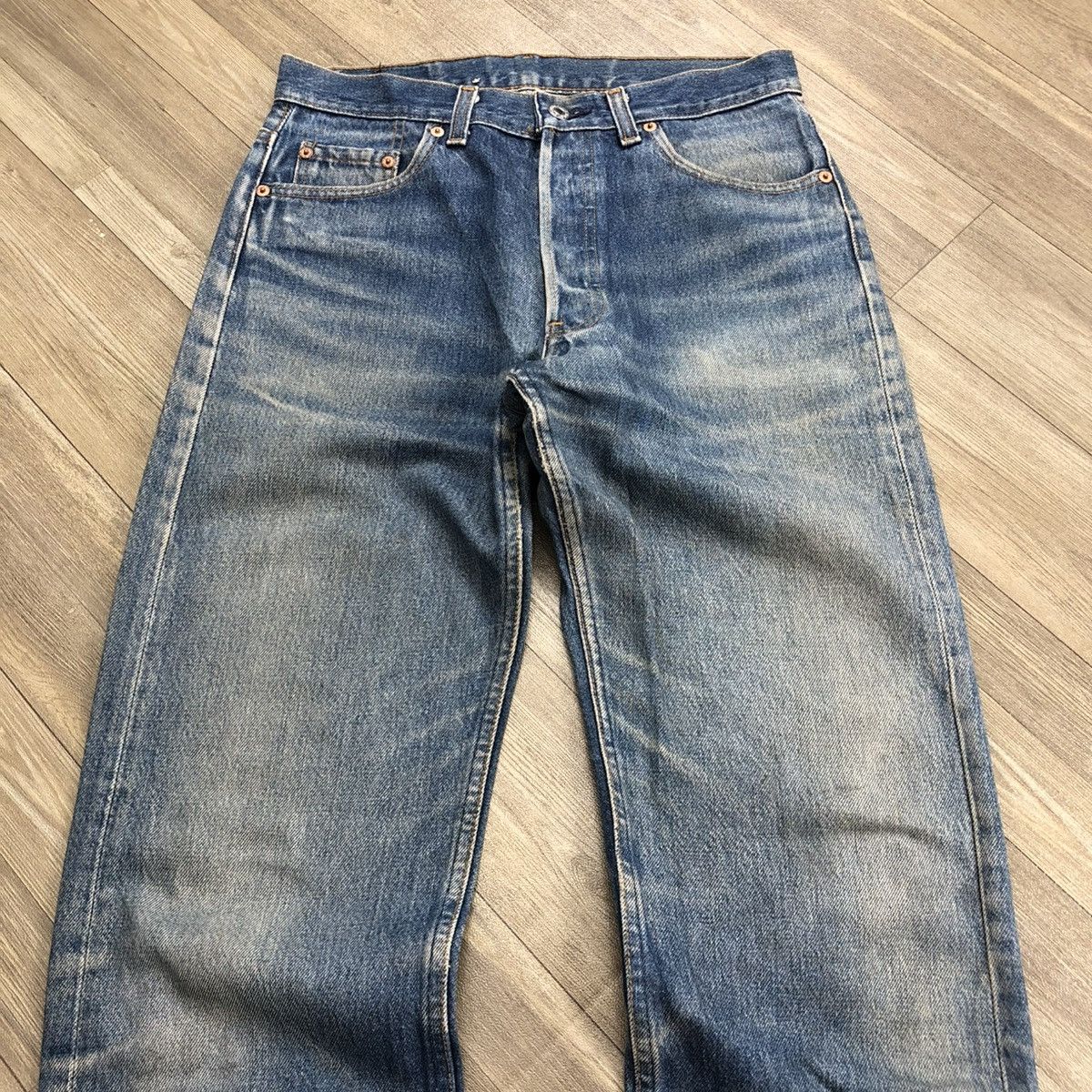 Levi's × Levi's Vintage Clothing × Vintage 🇺🇸 1990s Vintage Levis Strauss 501 #546 Faded Blue Jeans Size US 30 / EU 46 - 22 Thumbnail