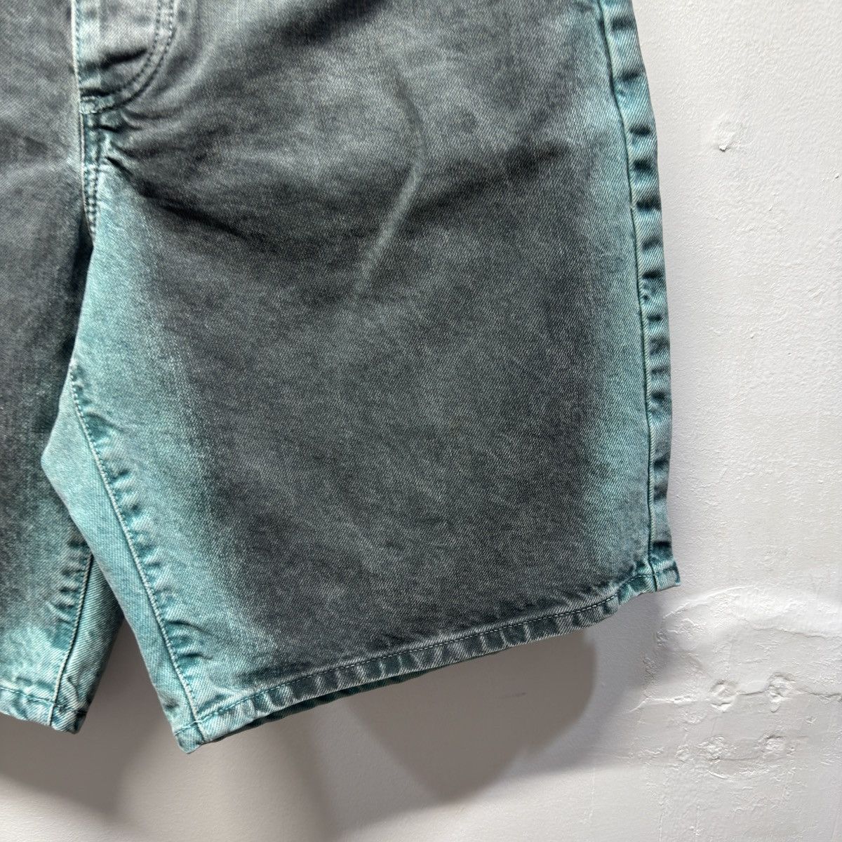 Stussy Stussy Spray Dye Big Ol Jean Shorts Size US 28 / EU 44 - 5 Thumbnail