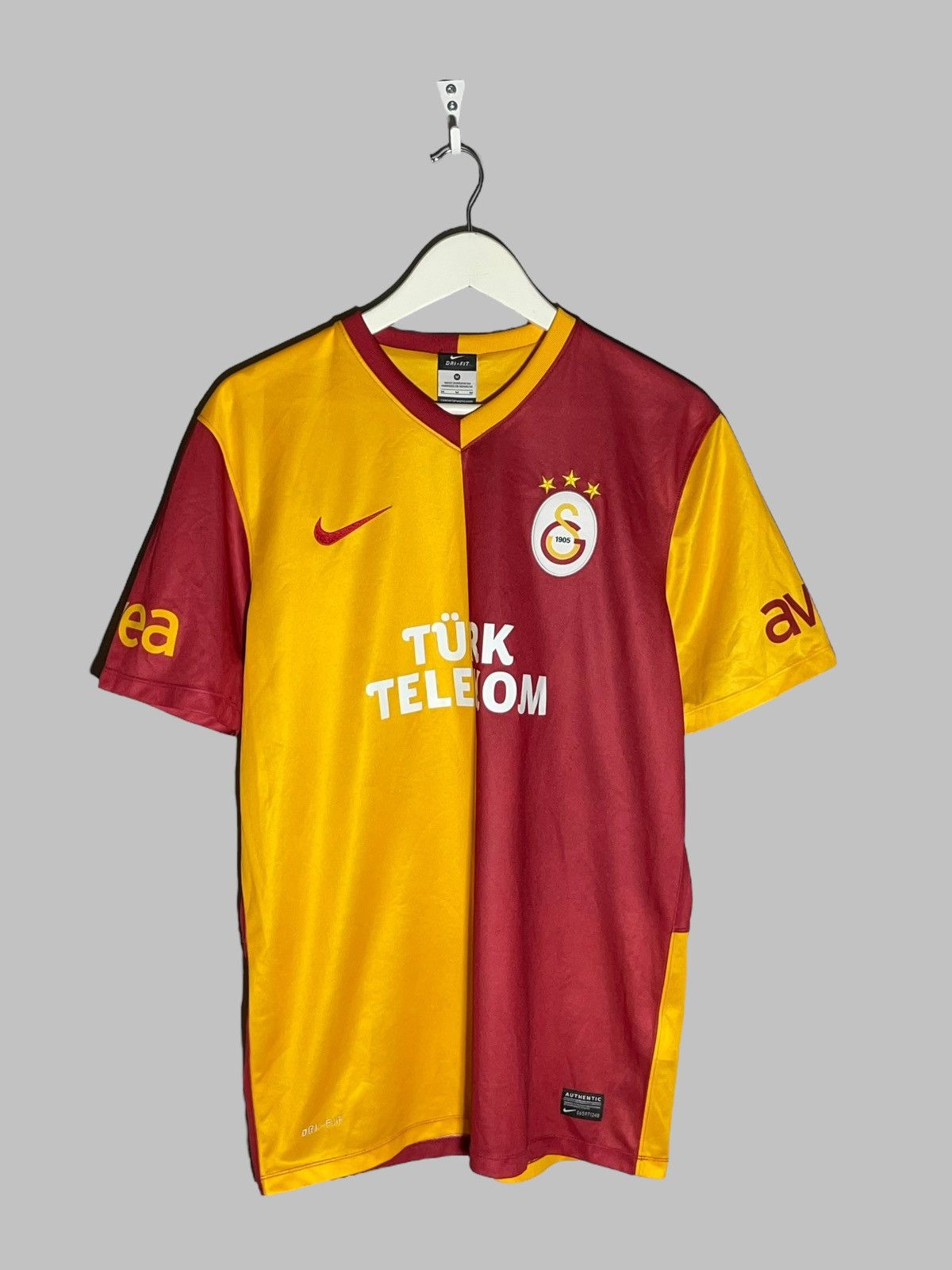 Nike Galatasaray Nike 2011/12 Home Football Shirt Soccer Jersey Size US M / EU 48-50 / 2 - 2 Thumbnail