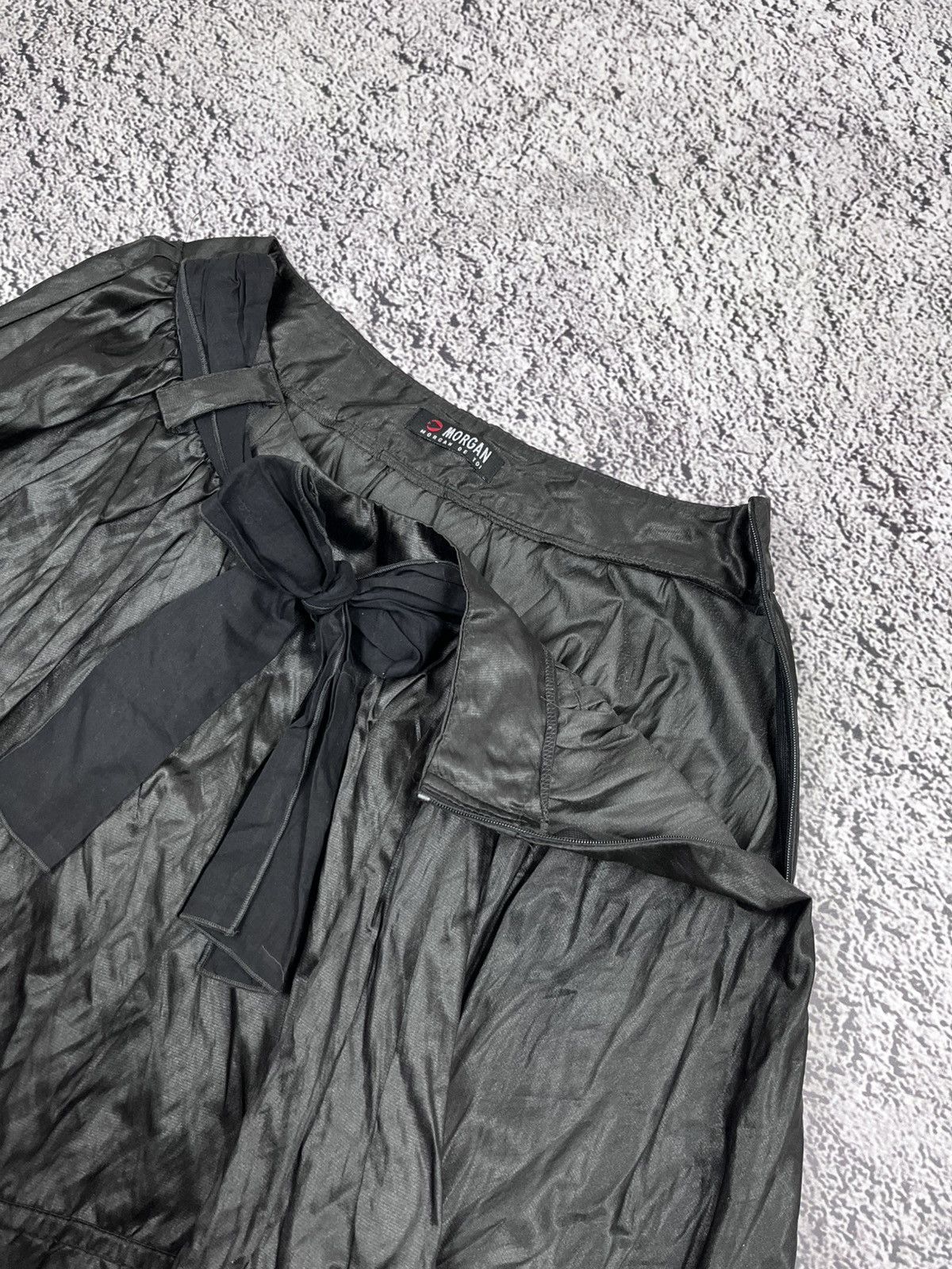 Morgan De Toi Vintage Morgan De Toi Gothic midi skirt Size 28" / US 6 / IT 42 - 4 Thumbnail