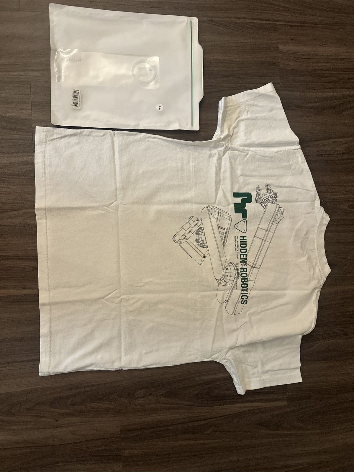 HIDDEN Hidden NY Robotics Strong Arm Tee White XL Made in USA Size US XL / EU 56 / 4 - 6 Thumbnail