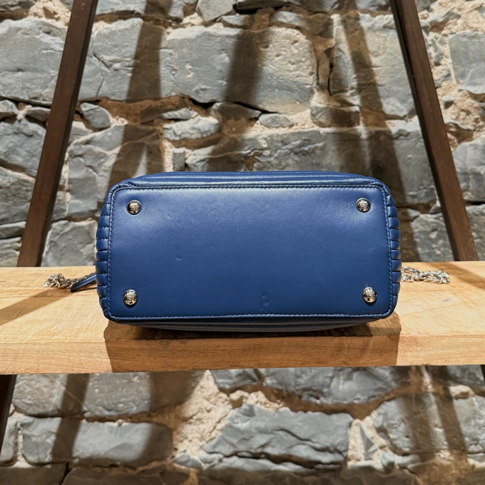 Fendi Fendi Navy Blue Leather DotCom Small Chain Bag W/ Bug Charm Size ONE SIZE - 6 Thumbnail