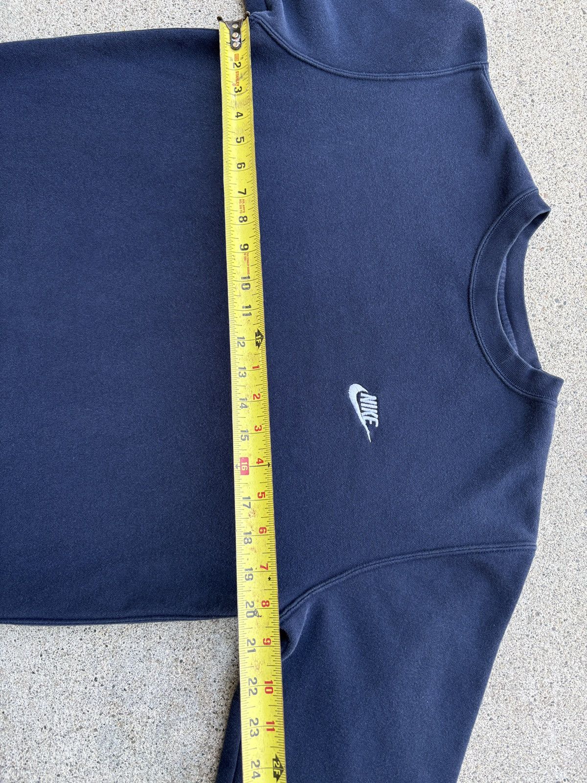 Nike × Vintage Vintage 2000s Y2K Nike Navy Blue Embroidered Swoosh Sweater Size US M / EU 48-50 / 2 - 6 Thumbnail