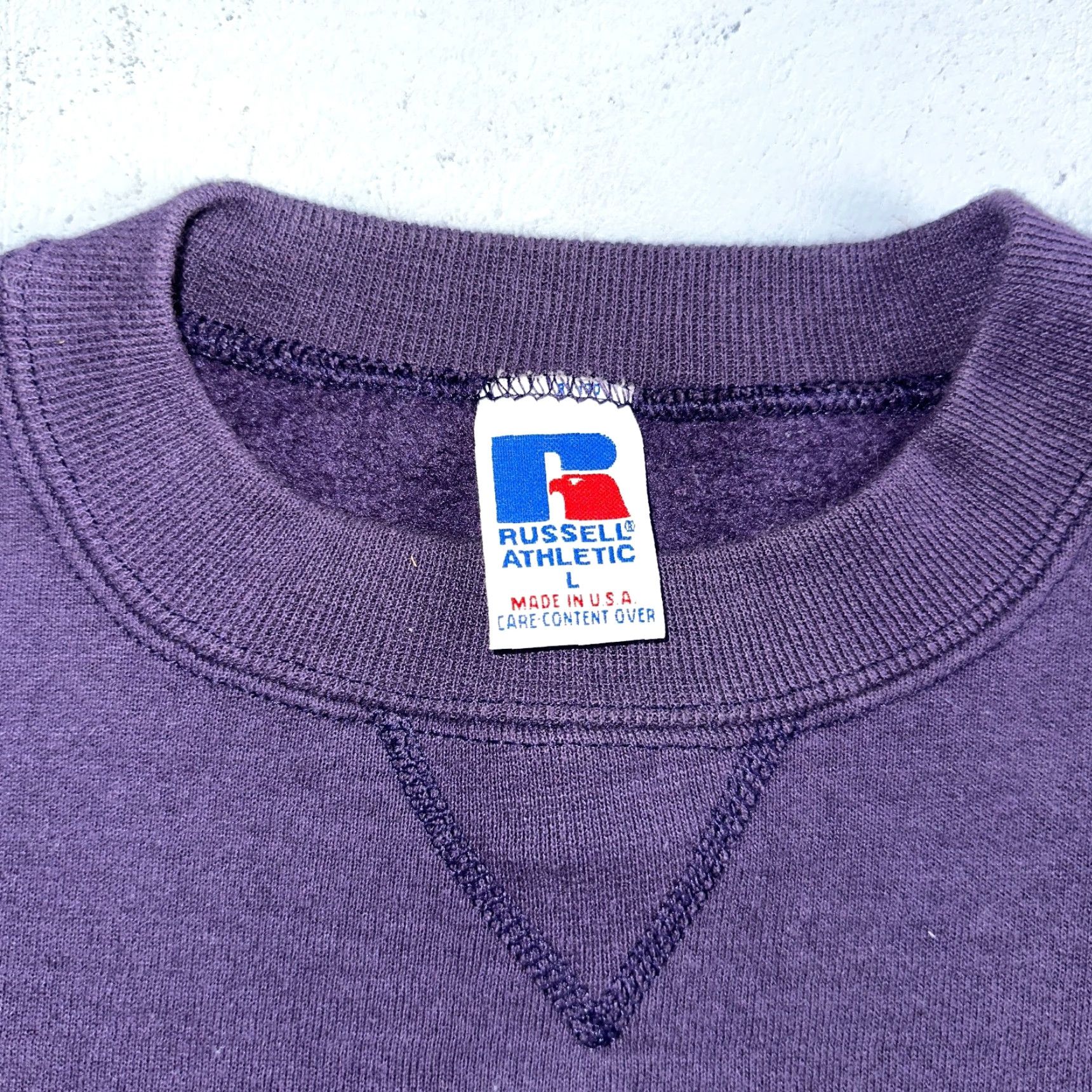 Russell Athletic VINTAGE Russell Athletic L USA Sweatshirt Crewneck Purple 90s Logo Cotton Fleece Men’s Size US L / EU 52-54 / 3 - 2 Thumbnail