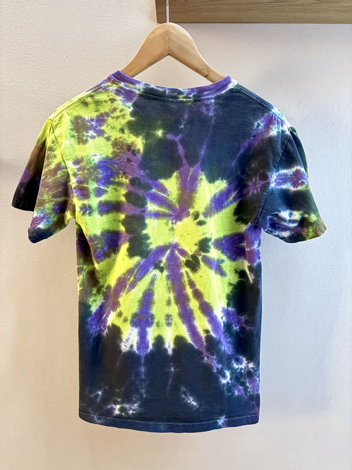 Disney Twilight Zone Tower of Terror “I Survived” tie dye t-shirt Size US S / EU 44-46 / 1 - 2 Thumbnail