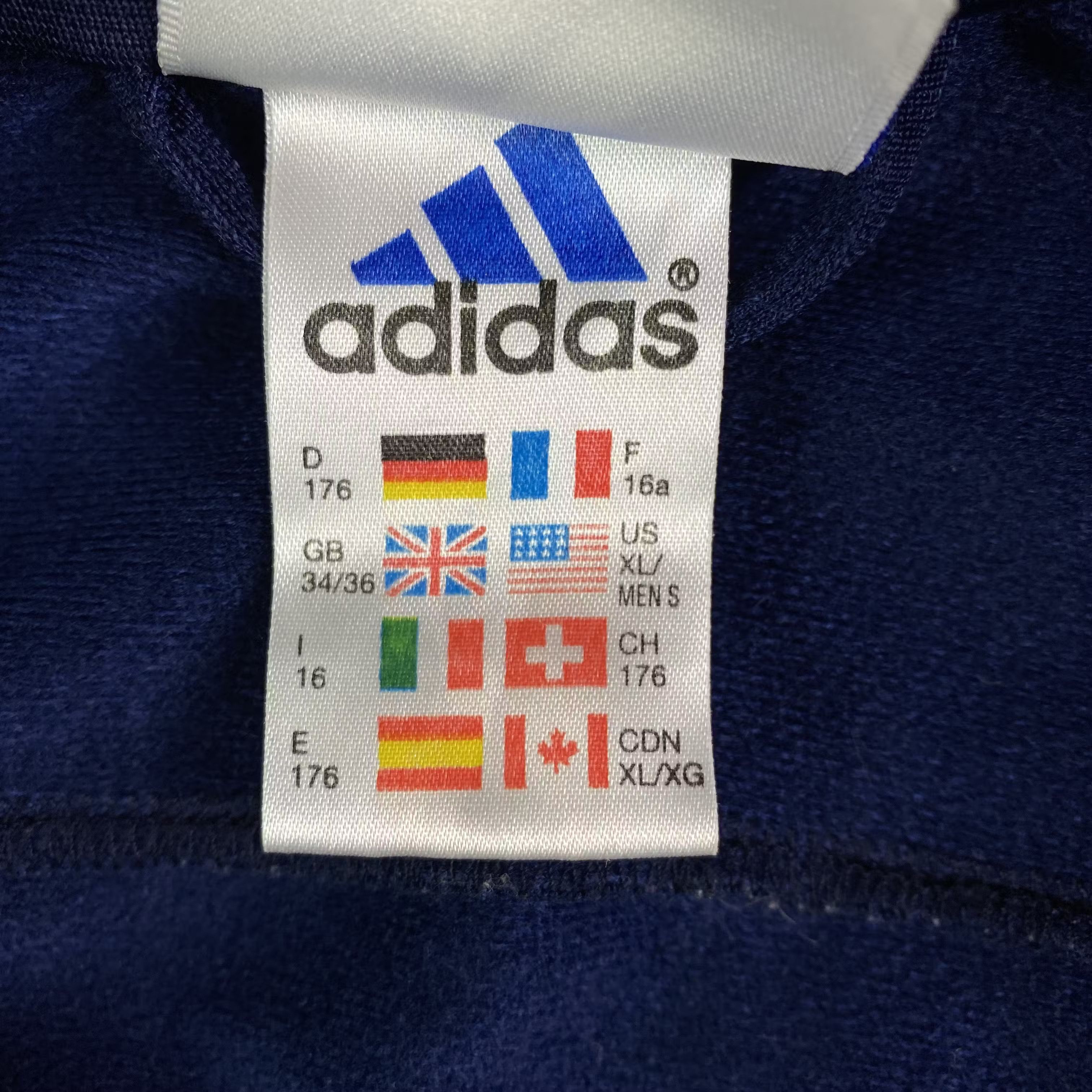 Adidas × Vintage Mens Hoodies Adidas Three Stripes Vintage Size S Size US S / EU 44-46 / 1 - 6 Thumbnail