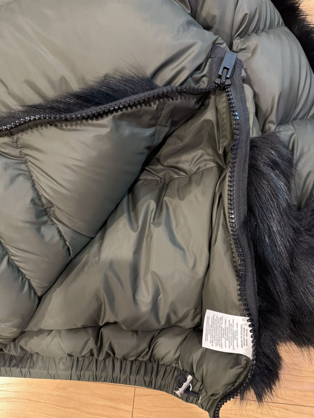 Nike × Sacai Nike x sacai Women’s Faux Fur Down Jacket – CT3267-355 XL Size XL / US 12-14 / IT 48-50 - 5 Thumbnail