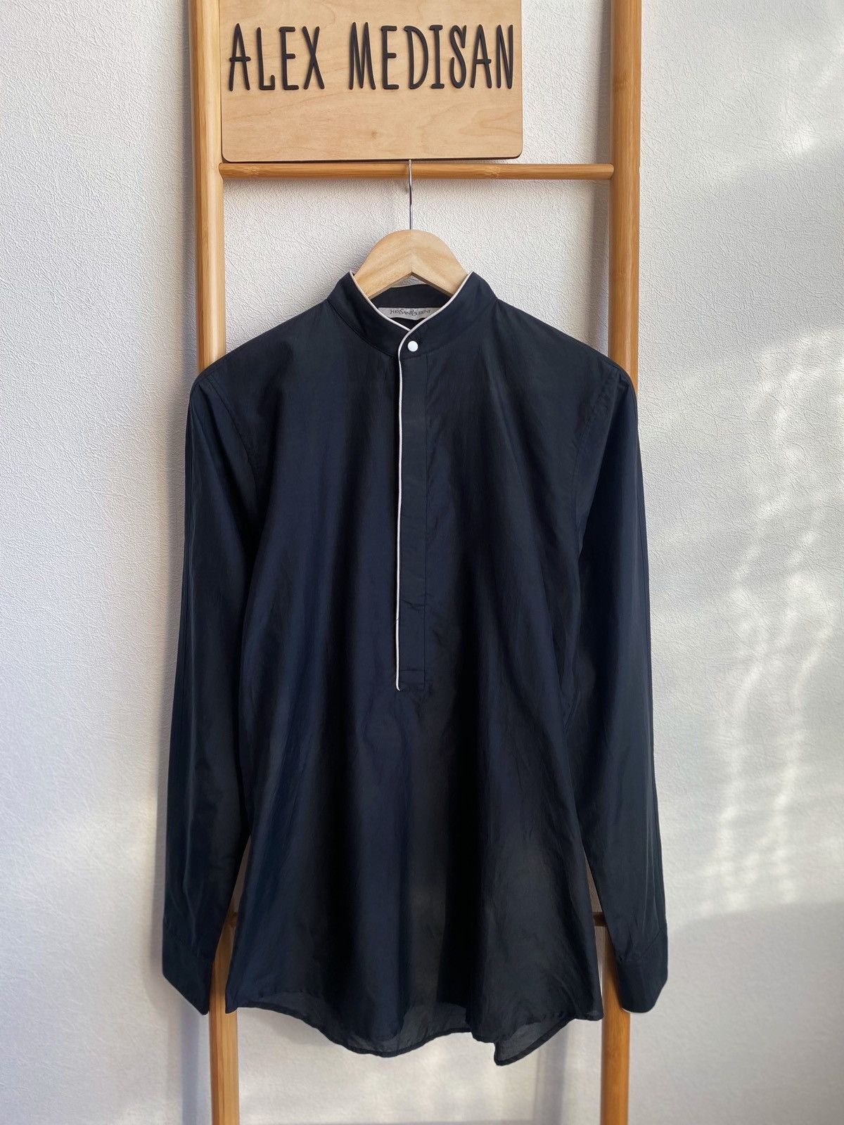 Yves Saint Laurent Yves Saint Laurent Vintage Silk Shirt Made In Italy Size US S / EU 44-46 / 1 - 16 Thumbnail