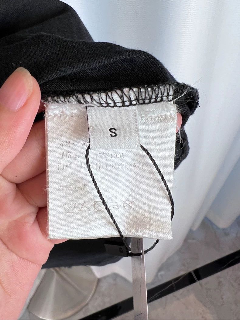 Givenchy Givenchy Printed Ripped Font Logo Short Sleeve Size US S / EU 44-46 / 1 - 5 Thumbnail
