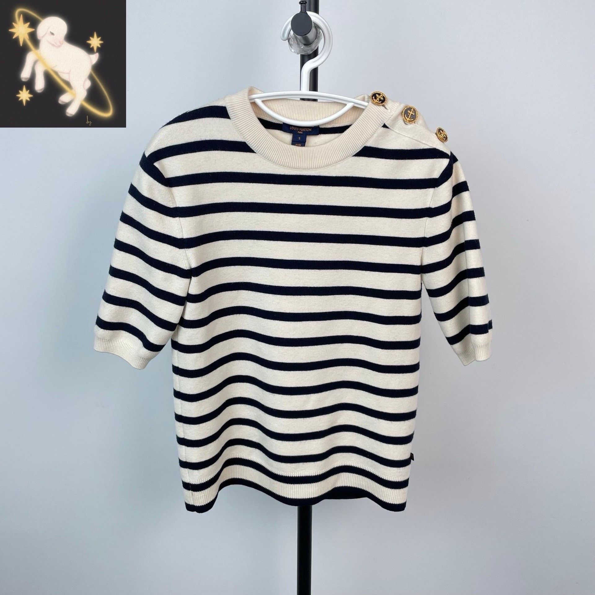 Louis Vuitton Louis Vuitton Gold T-Shirt S Women Size S / US 4 / IT 40 - 1 Thumbnail