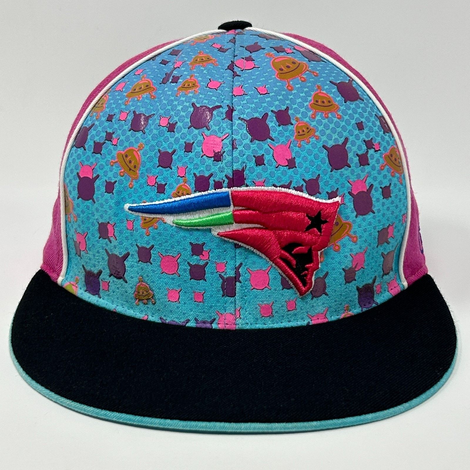 Reebok New England Patriots Hat Baseball Cap UFO Alien Space 7 5/8 Size ONE SIZE - 1 Thumbnail