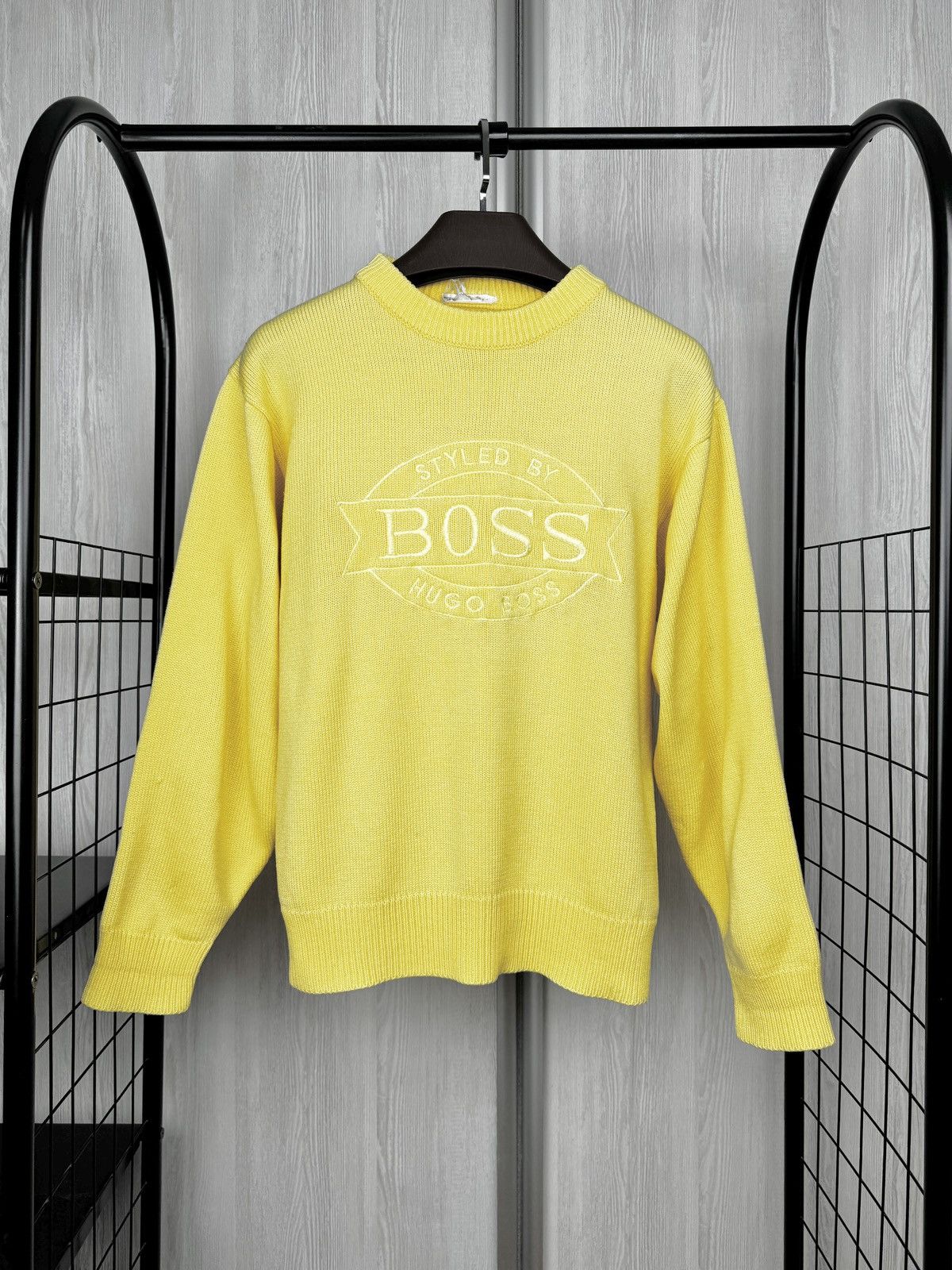 Hugo Boss Vintage Hugo Boss Knit Sweater Pullover Embroidered Big Logo Size US M / EU 48-50 / 2 - 1 Thumbnail