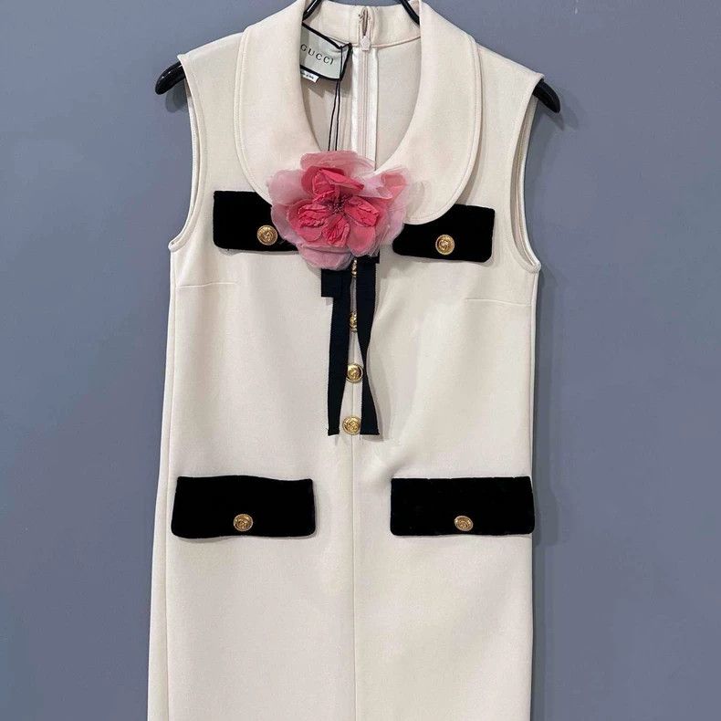 Gucci Gucci Flower beige gold buckle sleeveless dress Size XXS / US 00 / IT 34 - 2 Thumbnail