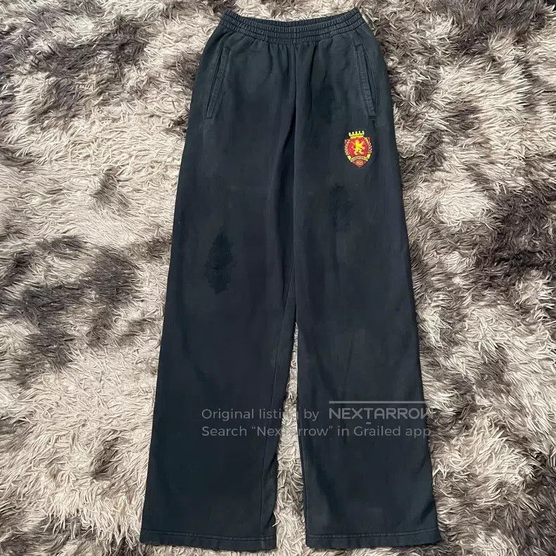 Balenciaga Balenciaga size XS Manchester United Badge Embroidery Logo Size US 27 - 1 Thumbnail