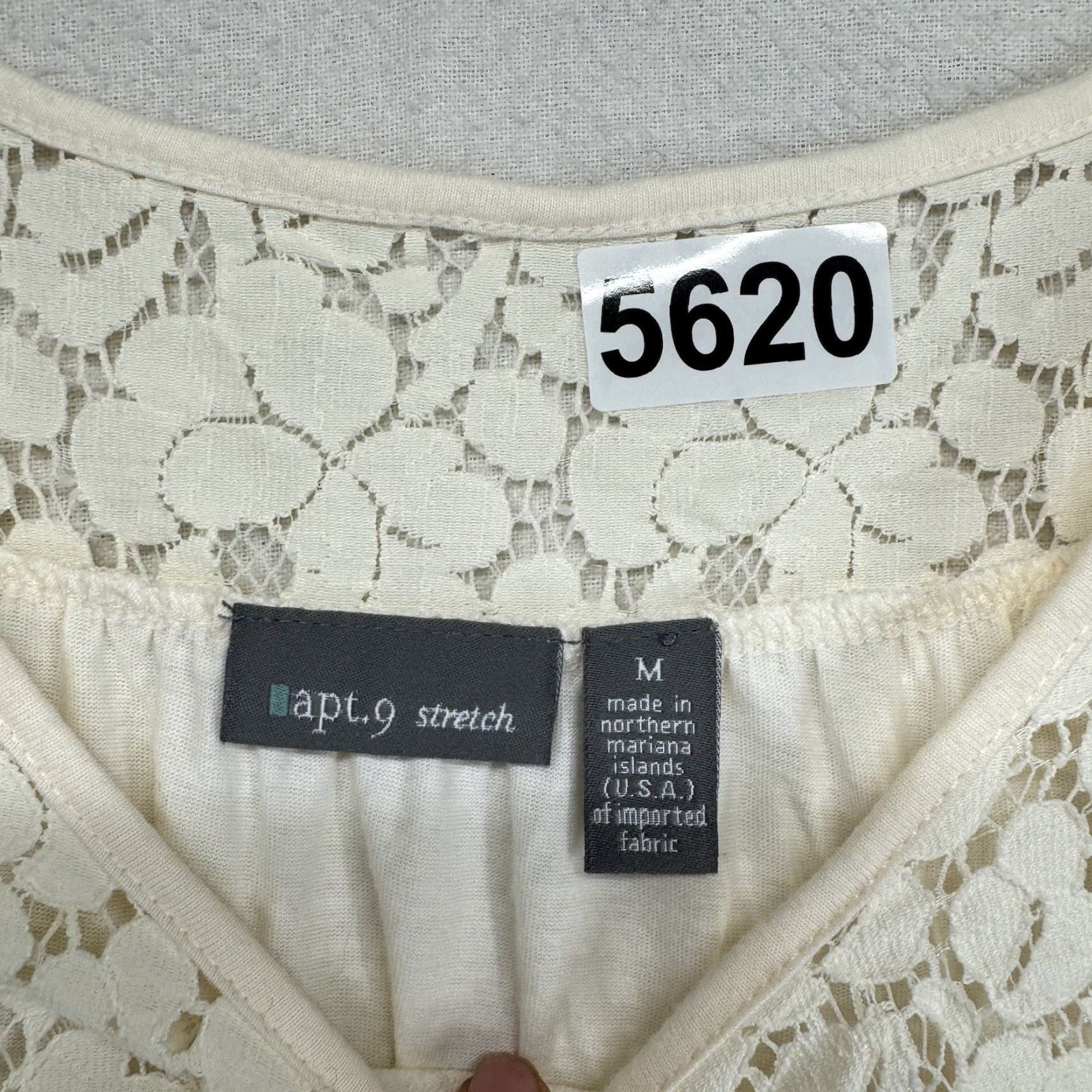 Apt. 9 VINTAGE Apt. 9 Women's Blouse Short Sleeve Lace Round Neck Ivory Floral Accents Bohemian Classic Medium Size M / US 6-8 / IT 42-44 - 7 Thumbnail