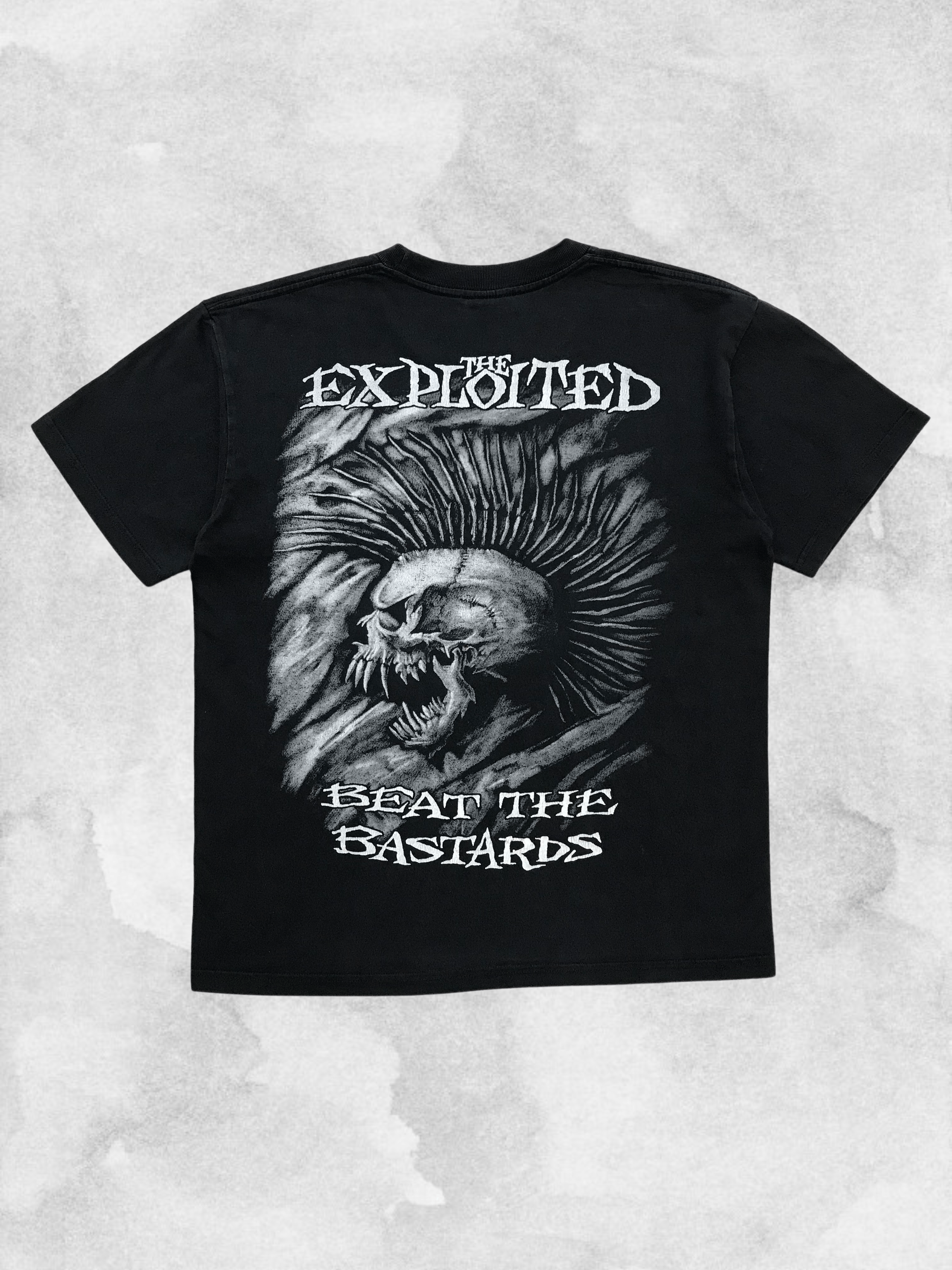 Band Tees THE EXPLOITED Beat the Bastards 1996 T-Shirt Tee Rare Punk Size US M / EU 48-50 / 2 - 2 Thumbnail