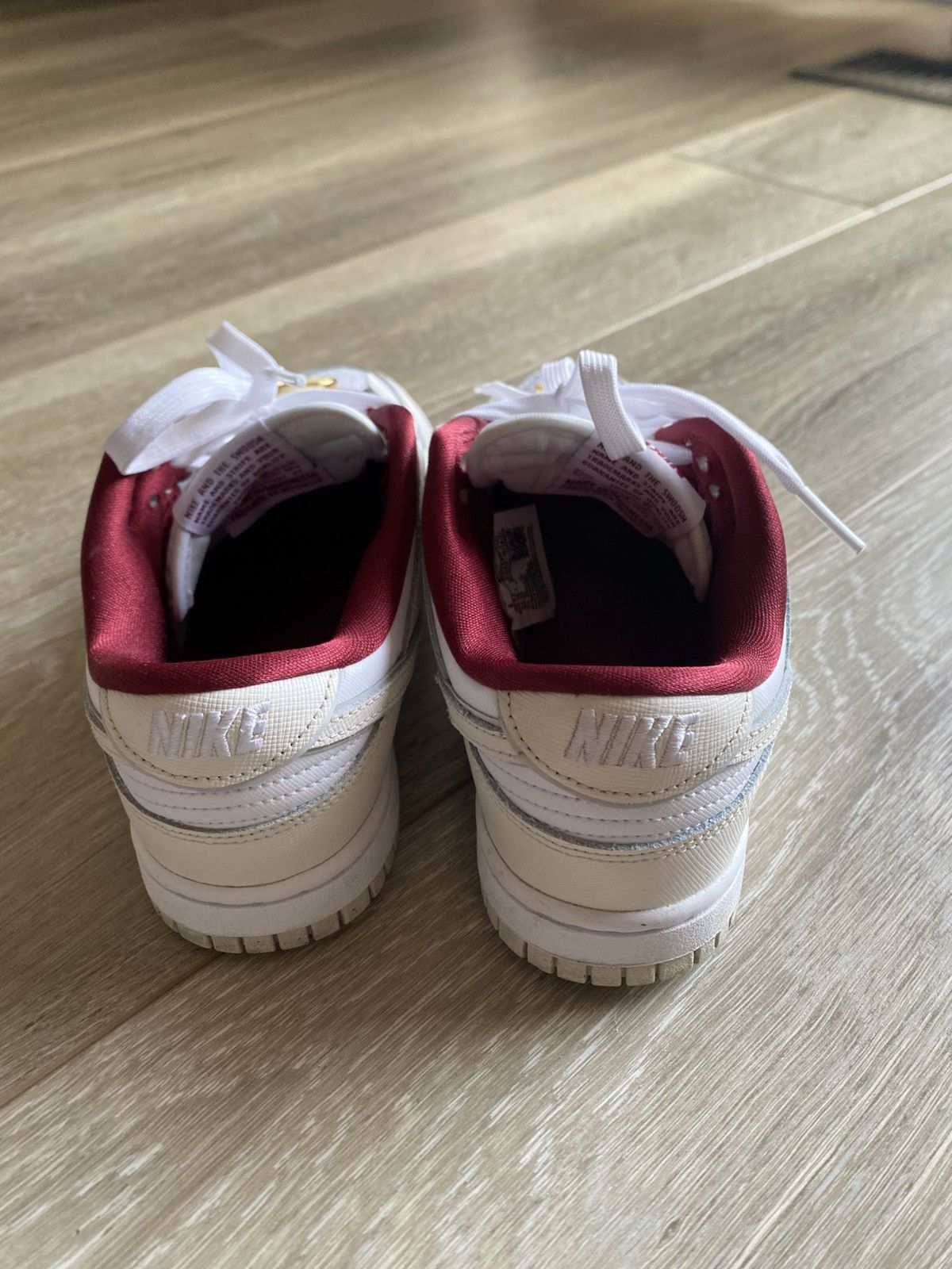 Nike Womens Nike Dunk Low “Just do it” Size 6 Size US 6 / IT 36 - 4 Thumbnail