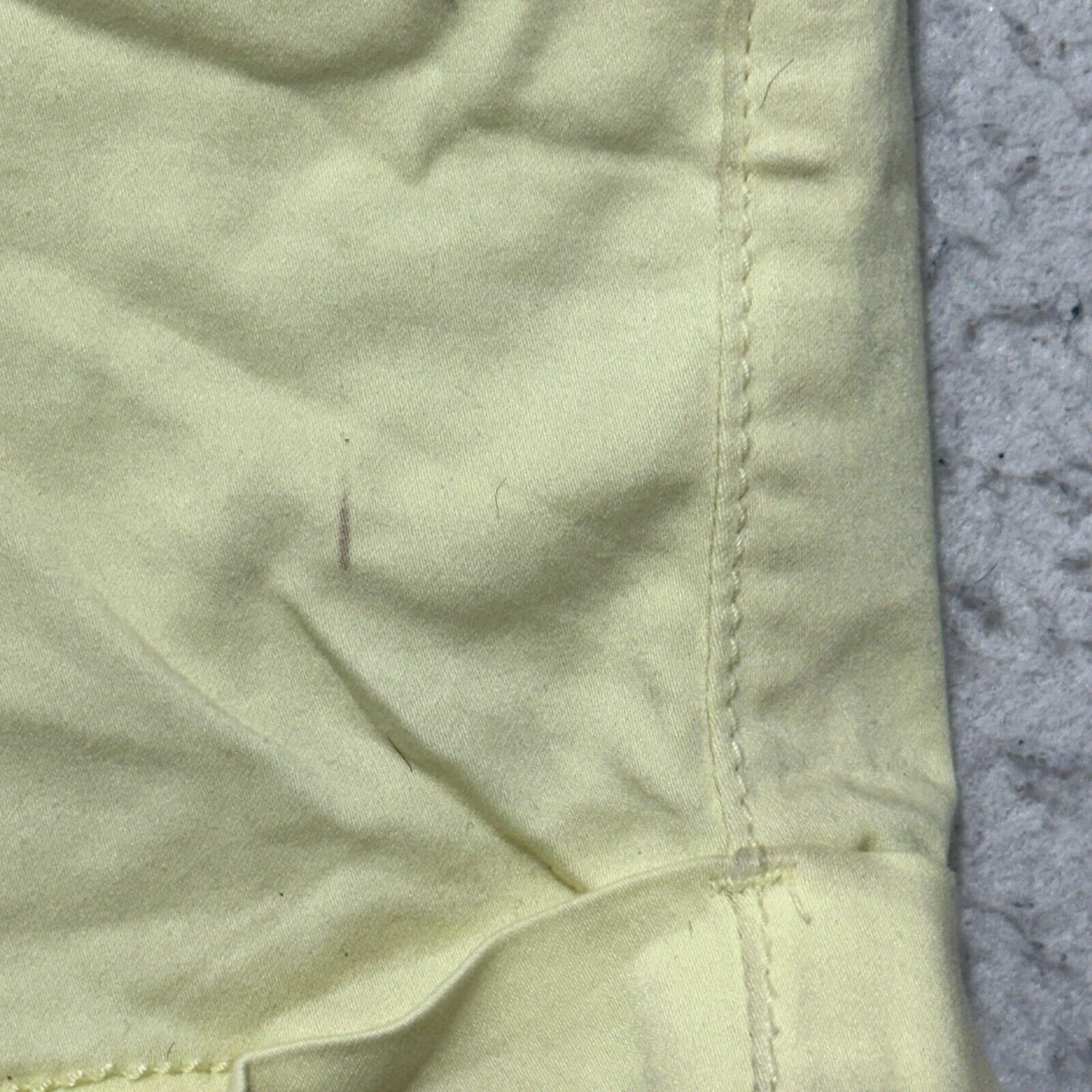Other Celebrity Pink 7 / 28 Jean Shorts 3" Inseam Yellow Size 32" / US 10 / IT 46 - 3 Thumbnail