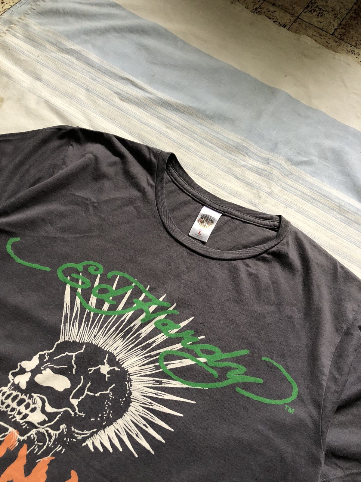 Ed Hardy Ed Hardy x Vintage x T-Shirt Size US L / EU 52-54 / 3 - 5 Thumbnail