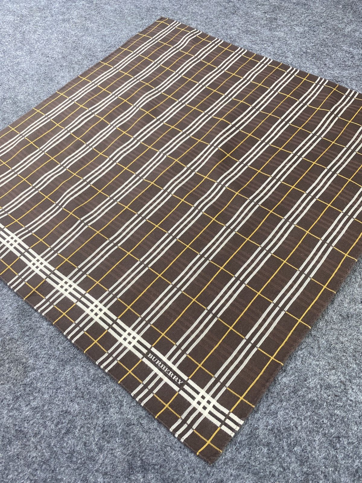 Burberry × Vintage Burberry Handkerchief / Bandana / Neckerchief- B027 Size ONE SIZE - 4 Thumbnail