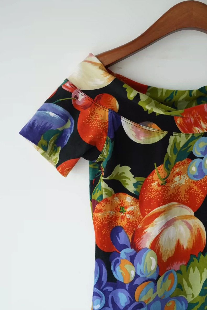 Kenzo KENZO In the 1980s, a fruit shirt was worn by one man Size XS / US 0-2 / IT 36-38 - 6 Thumbnail