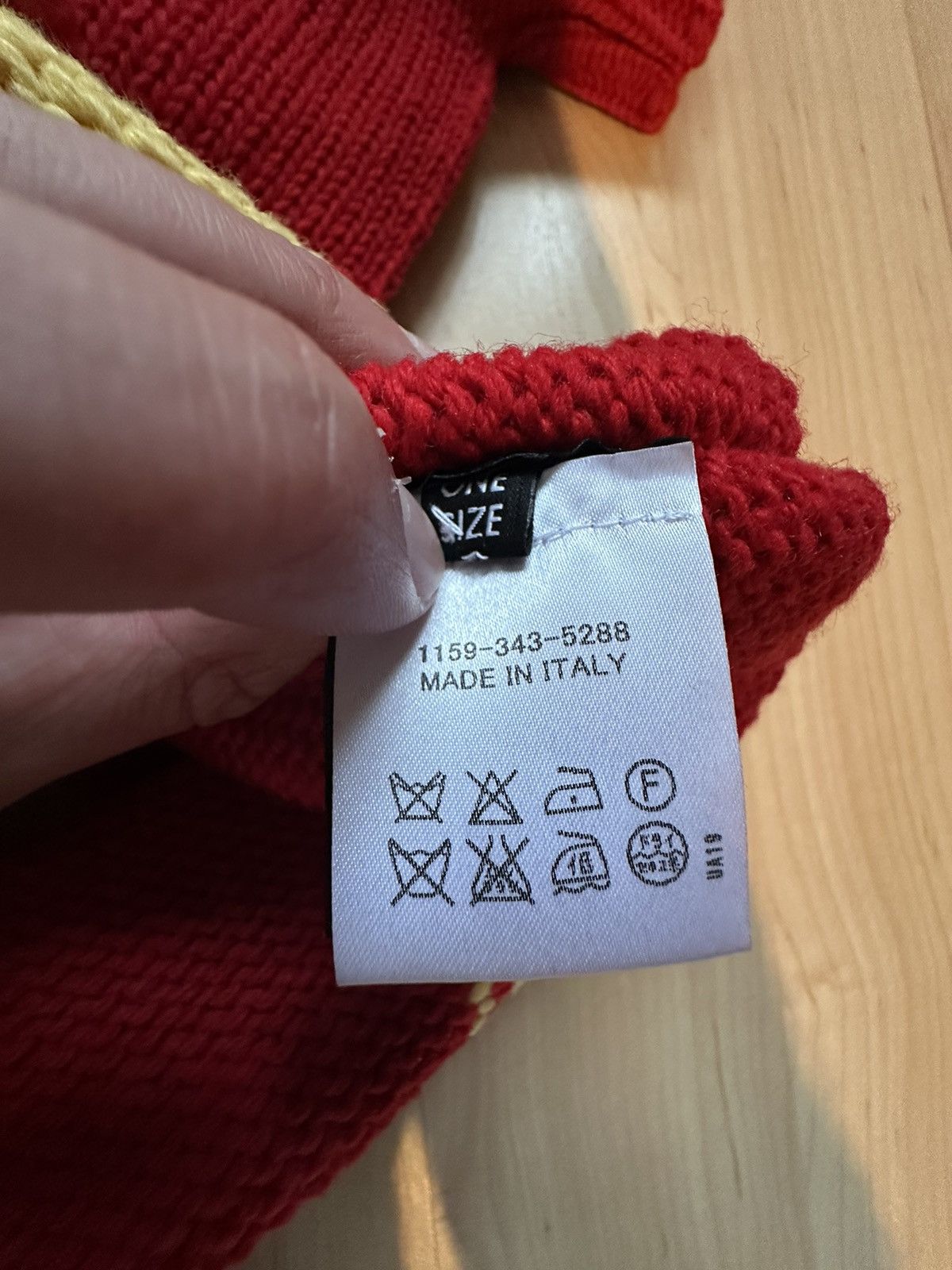 Raf Simons AW16 OVERSIZEDSLEEVELESS RED/YELLOW V-NECK KNIT Size US L / EU 52-54 / 3 - 4 Thumbnail