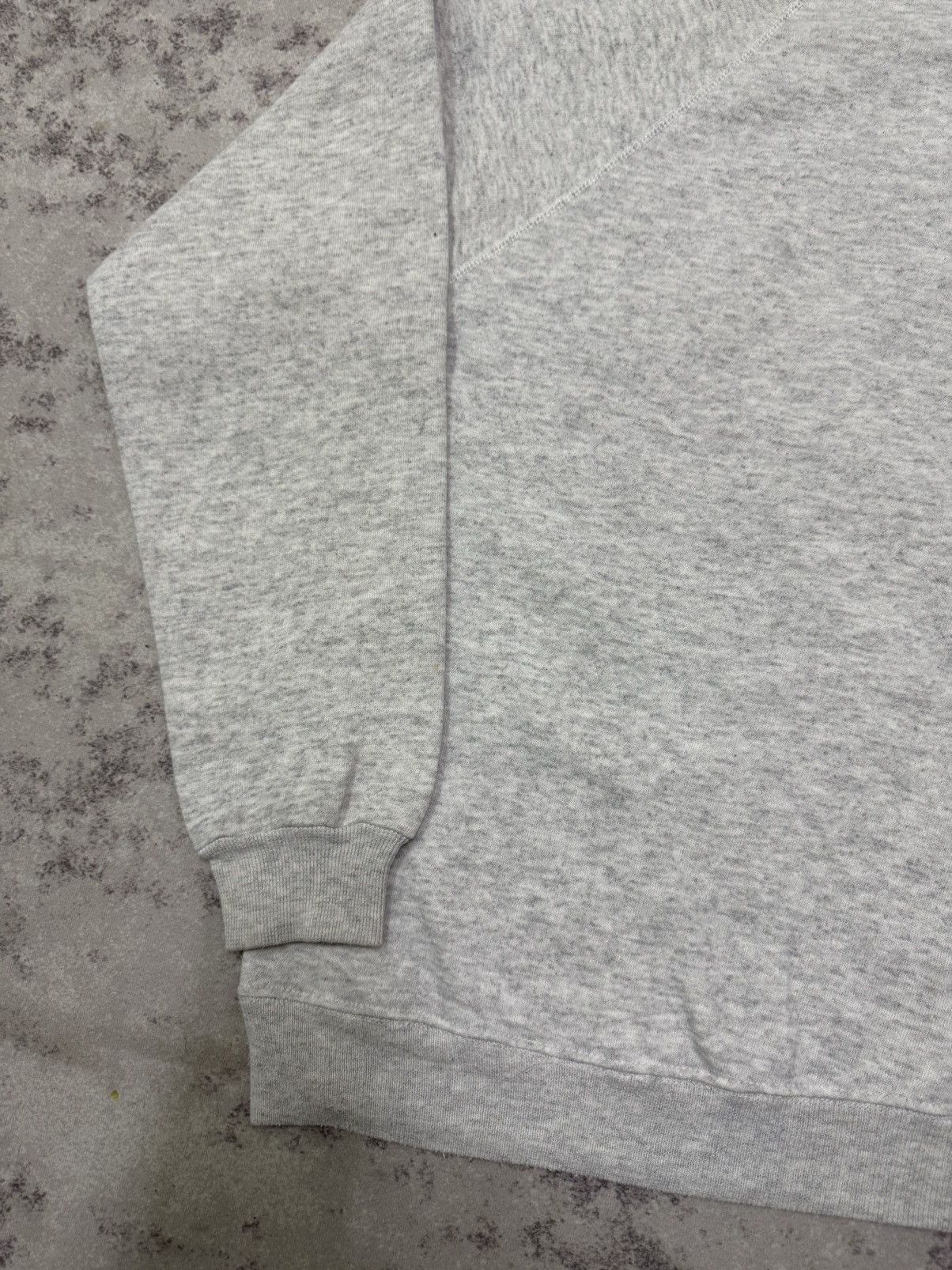 Hanes Vintage 90s Hanes Made In Usa Biglogo Crewneck Sweatshirt Size US S / EU 44-46 / 1 - 11 Thumbnail