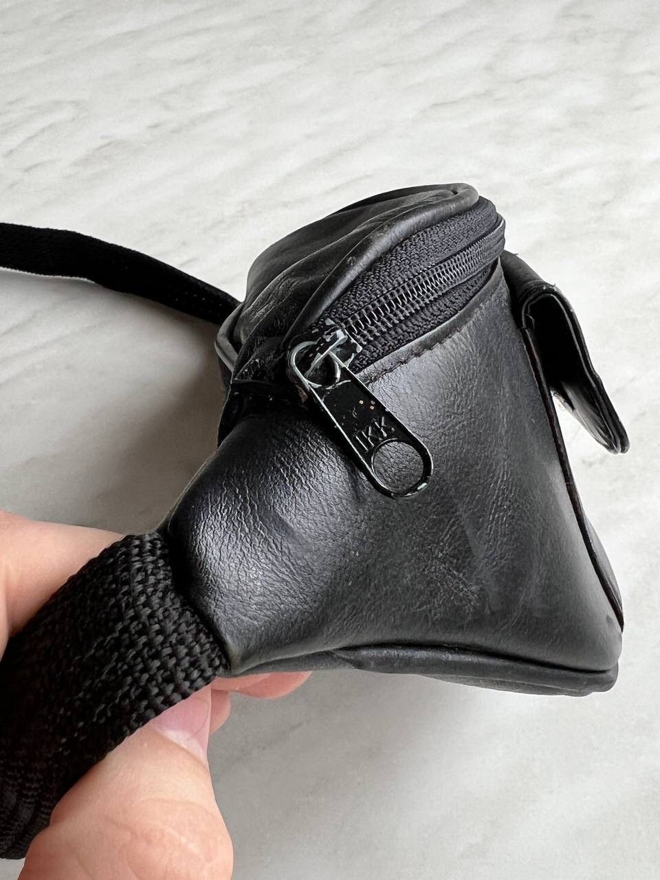 Marlboro × Vintage Vintage 90s Marlboro leather bag messenger black vintage Size ONE SIZE - 5 Thumbnail