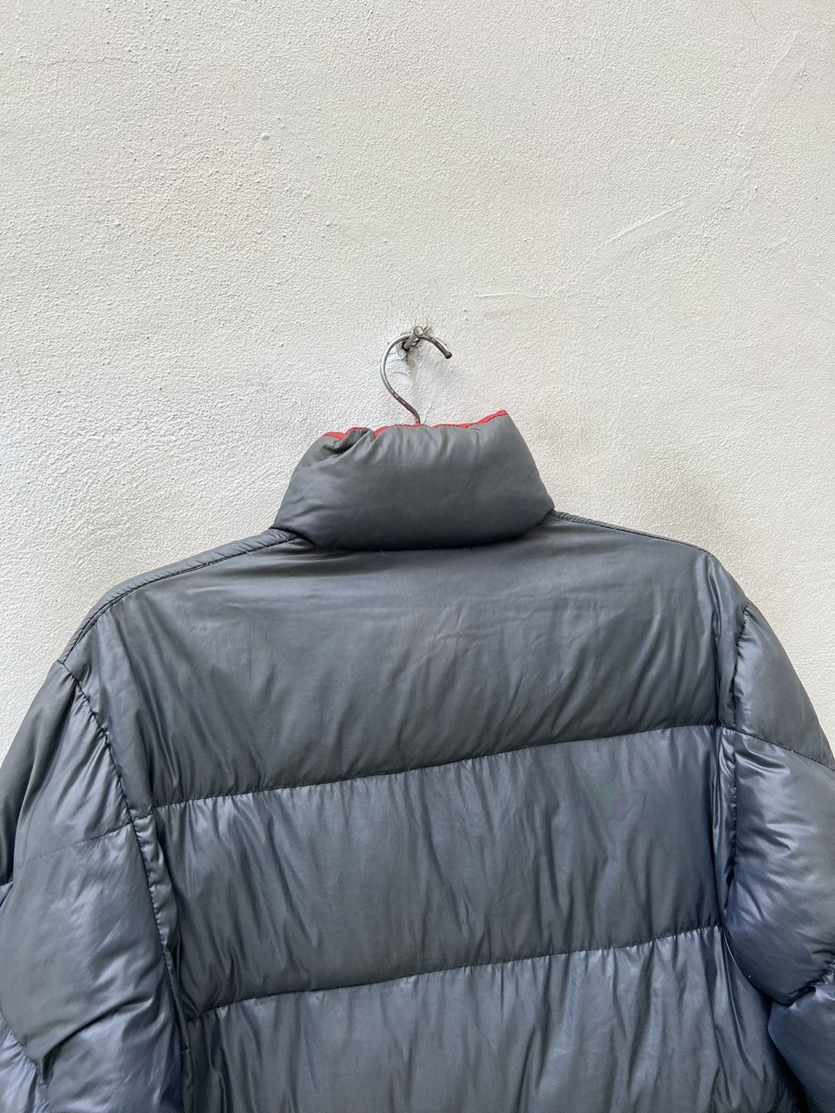 Moncler × Vintage Vintage Moncler Grenoble Sun Faded Black Down Puffer Jacket Size US L / EU 52-54 / 3 - 18 Thumbnail