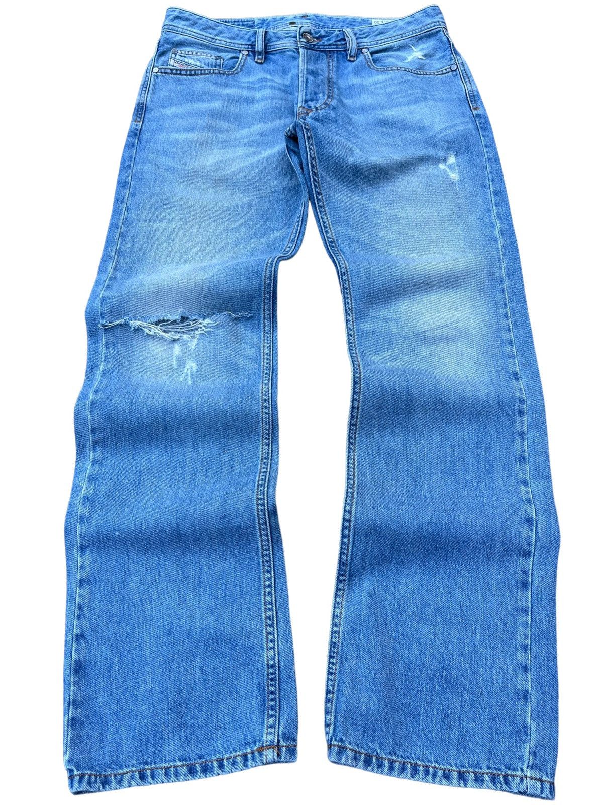 Diesel Vintage Y2K Diesel Larkee Light Blue Distressed Classic Jean Size US 32 / EU 48 - 1 Thumbnail