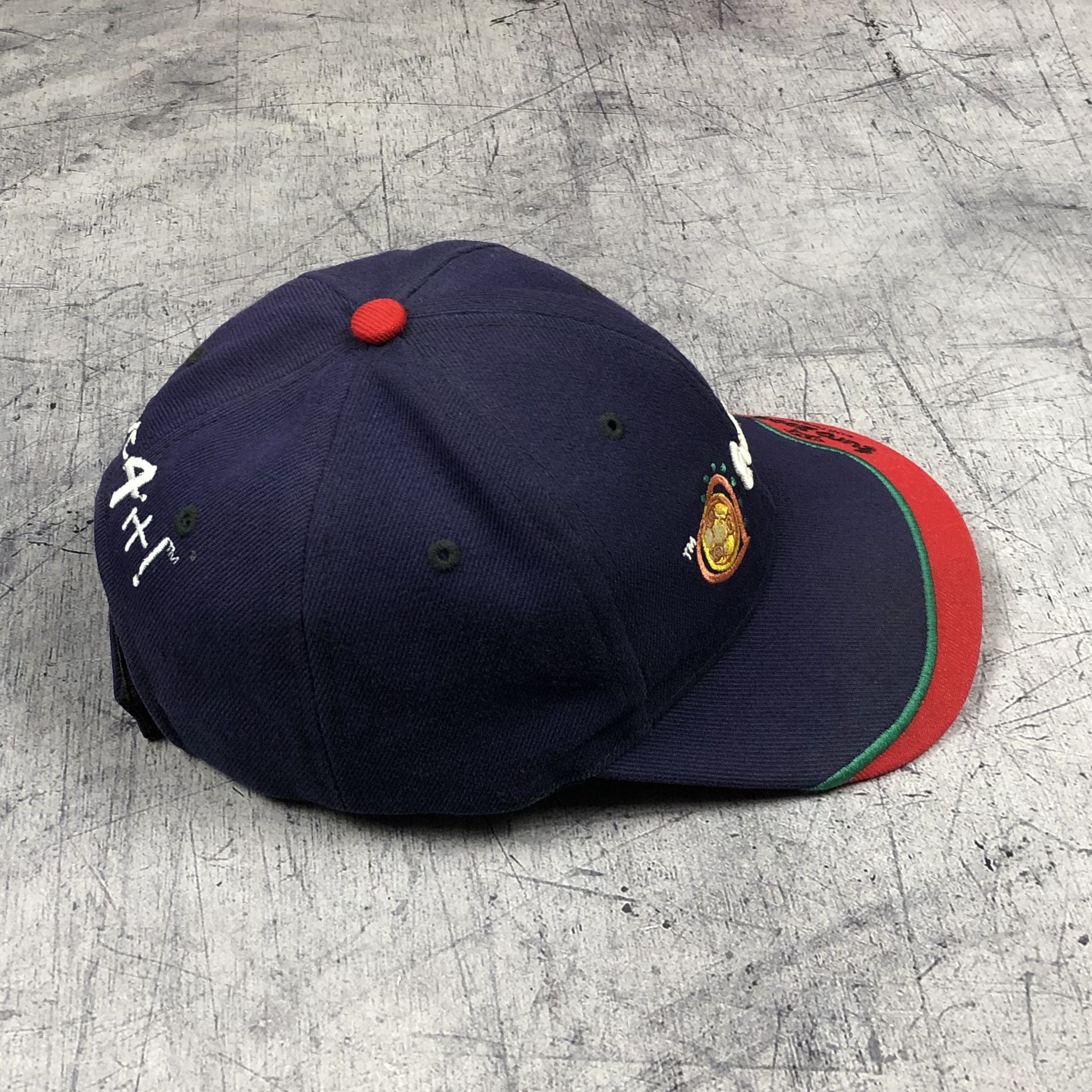 Vintage UEFA EURO 2004 Portugal Cap Size ONE SIZE - 5 Thumbnail