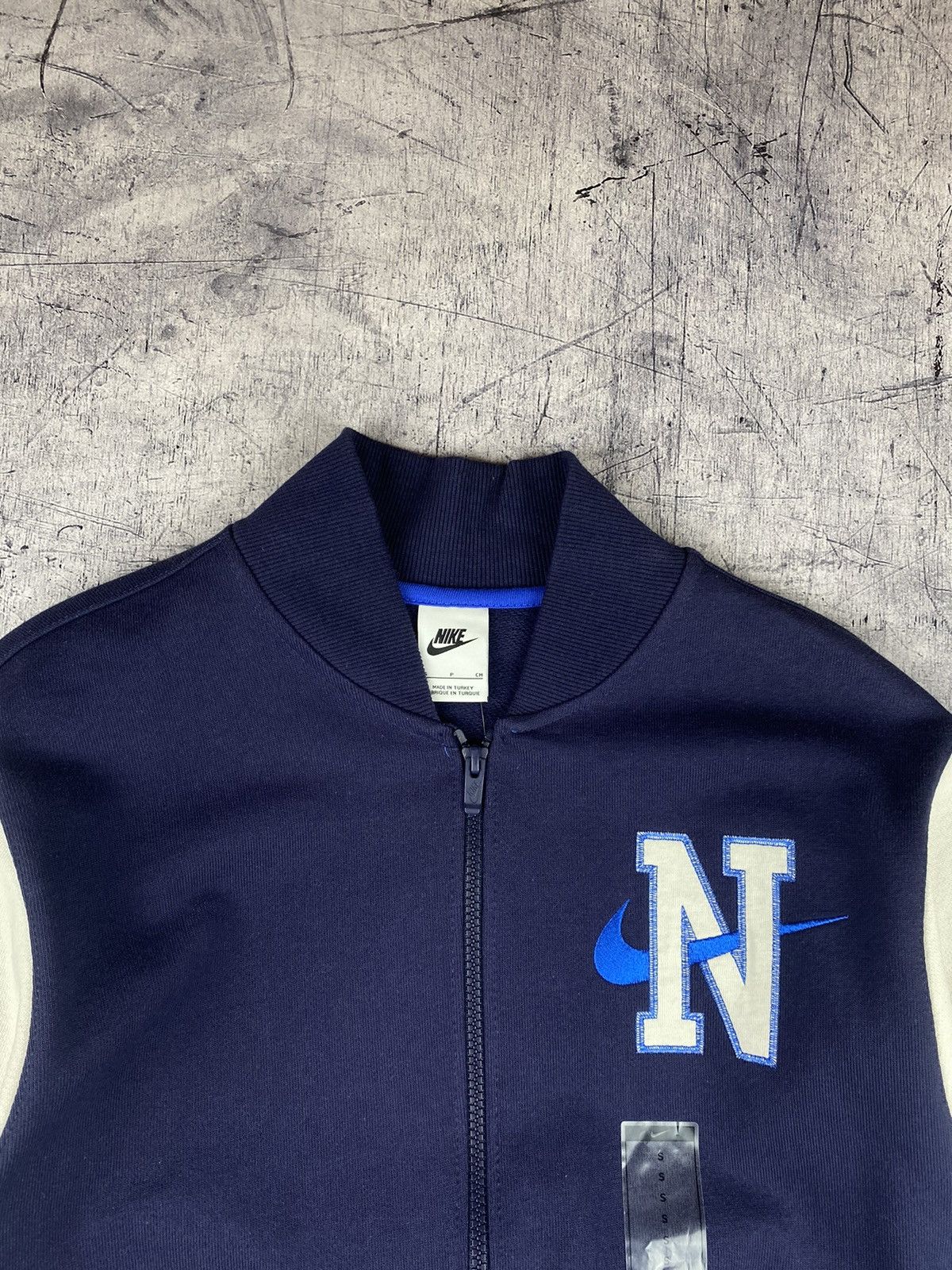 Nike Nike Big Logo Bomber Jacket Size S Size US S / EU 44-46 / 1 - 5 Thumbnail