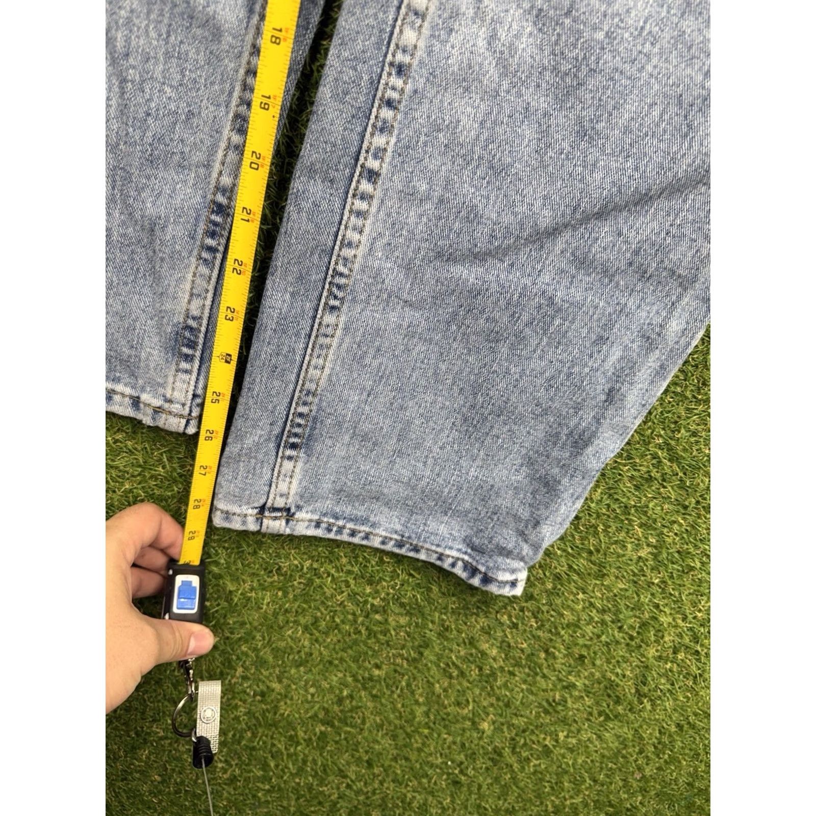Tommy Hilfiger Tommy Hilfiger Jeans Mens 32x29 Light Wash Wide-Leg USA Vintage 90s Workwear Carpenter Jeans Mens Size US 32 / EU 48 - 5 Thumbnail
