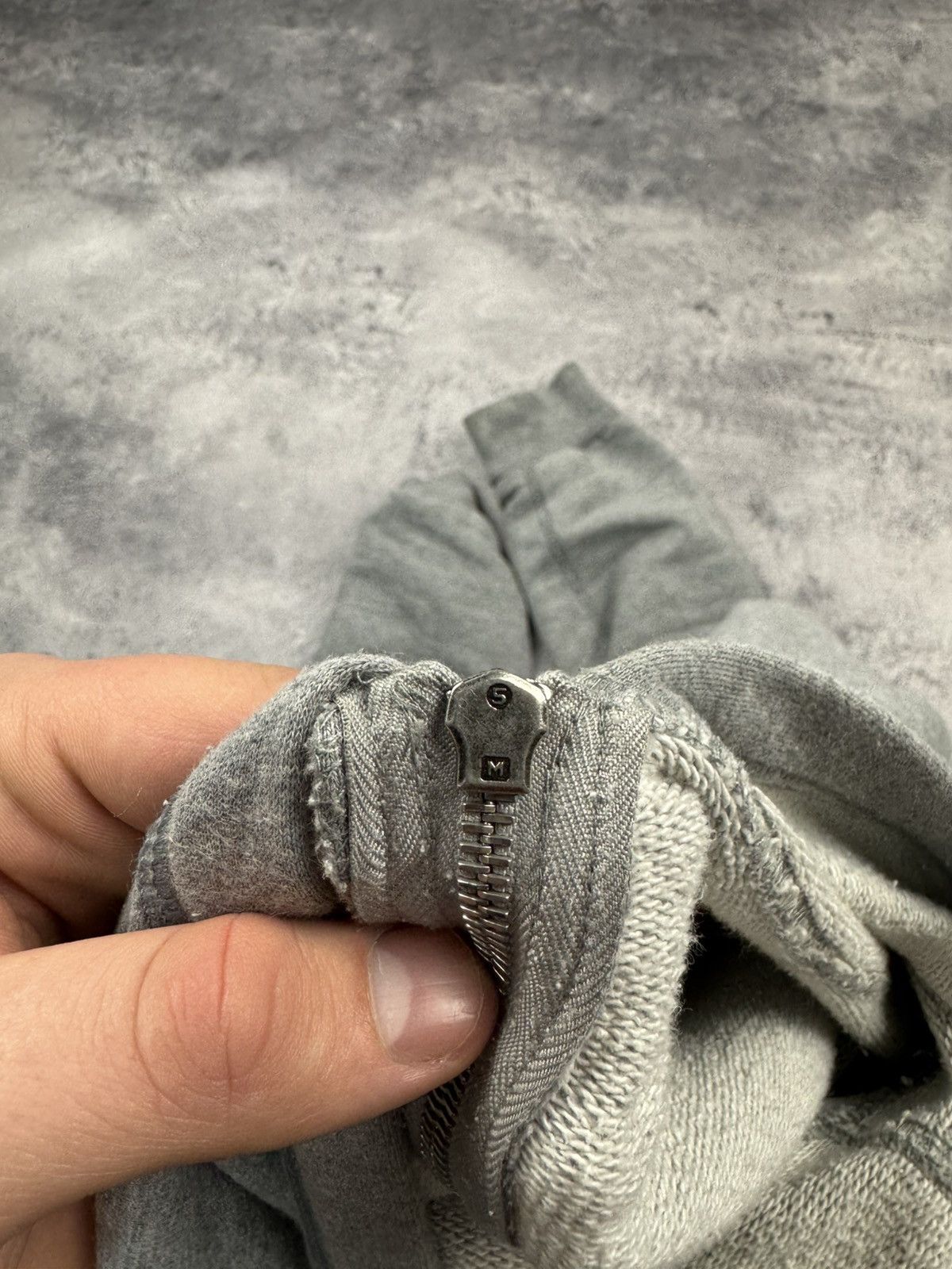 Alexander McQueen Alexander McQueen Grey Zip Up Hoodie Big Logo Authentic Size US XL / EU 56 / 4 - 21 Thumbnail