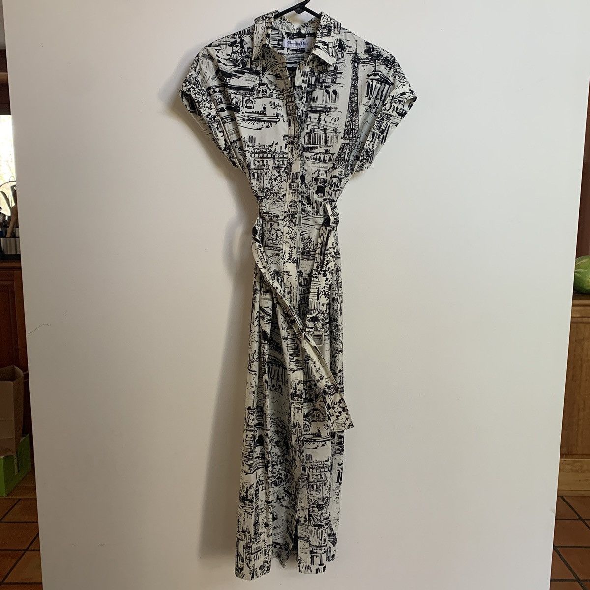 Dior Dior White with black city print belted shirt dress Size XS / US 0-2 / IT 36-38 - 1 Thumbnail