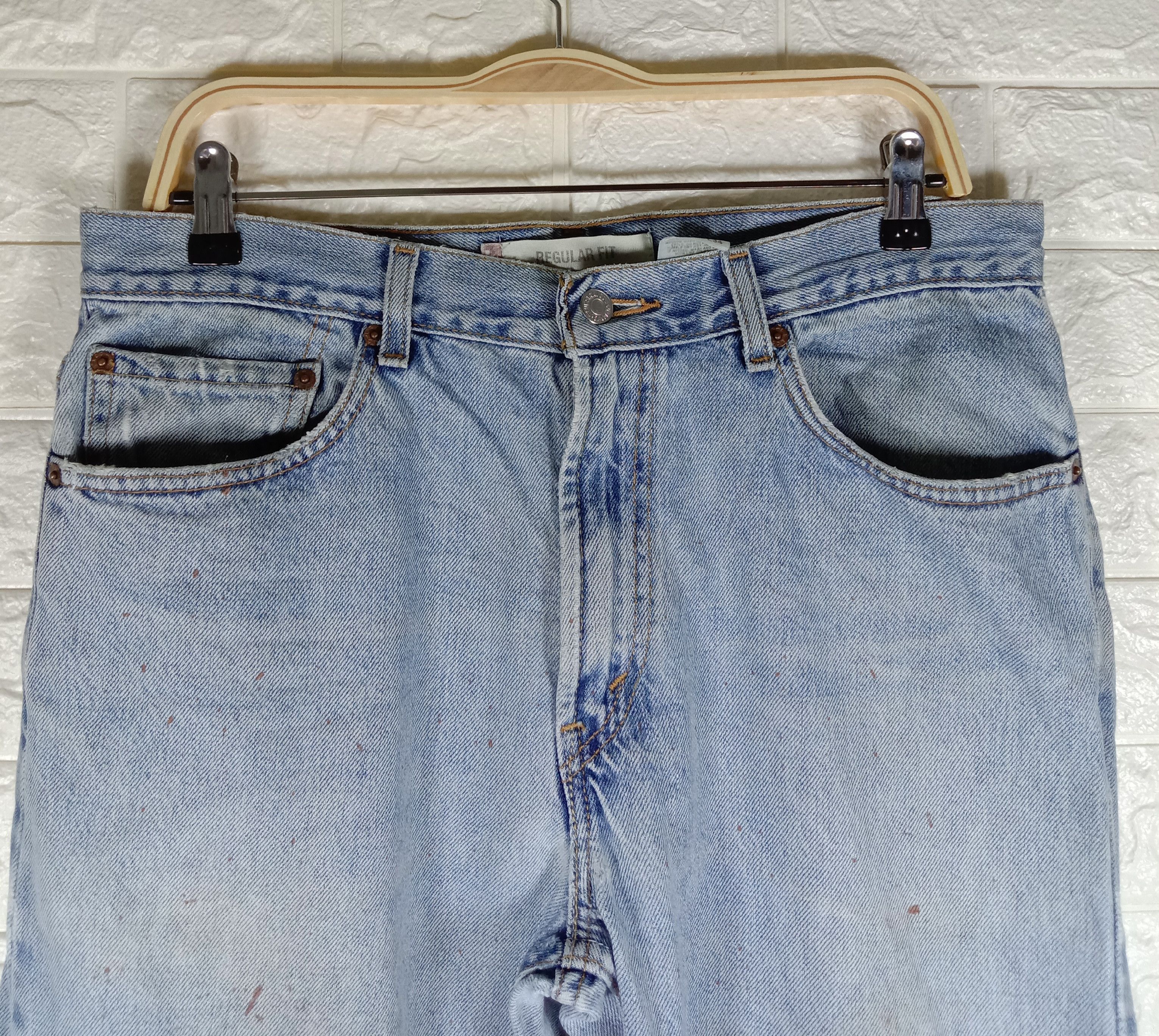 Levi's Vintage Levi's 505 Jeans Light Wash Distressed Denim Size US 33 - 2 Thumbnail