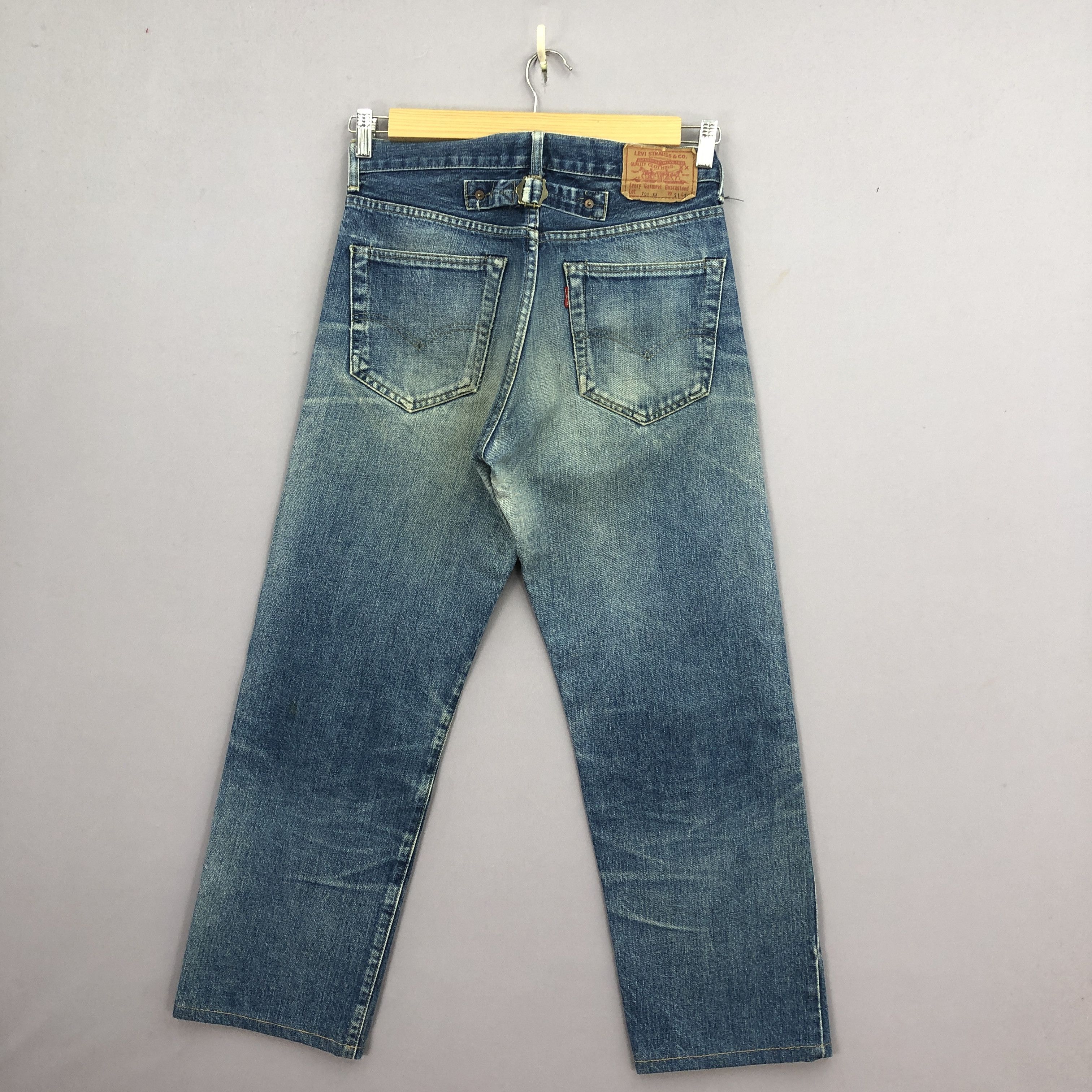 Levi's Vintage Levis 701xx Selvedge Jeans Levi's Light Wash Denim Size 28" / US 6 / IT 42 - 2 Thumbnail