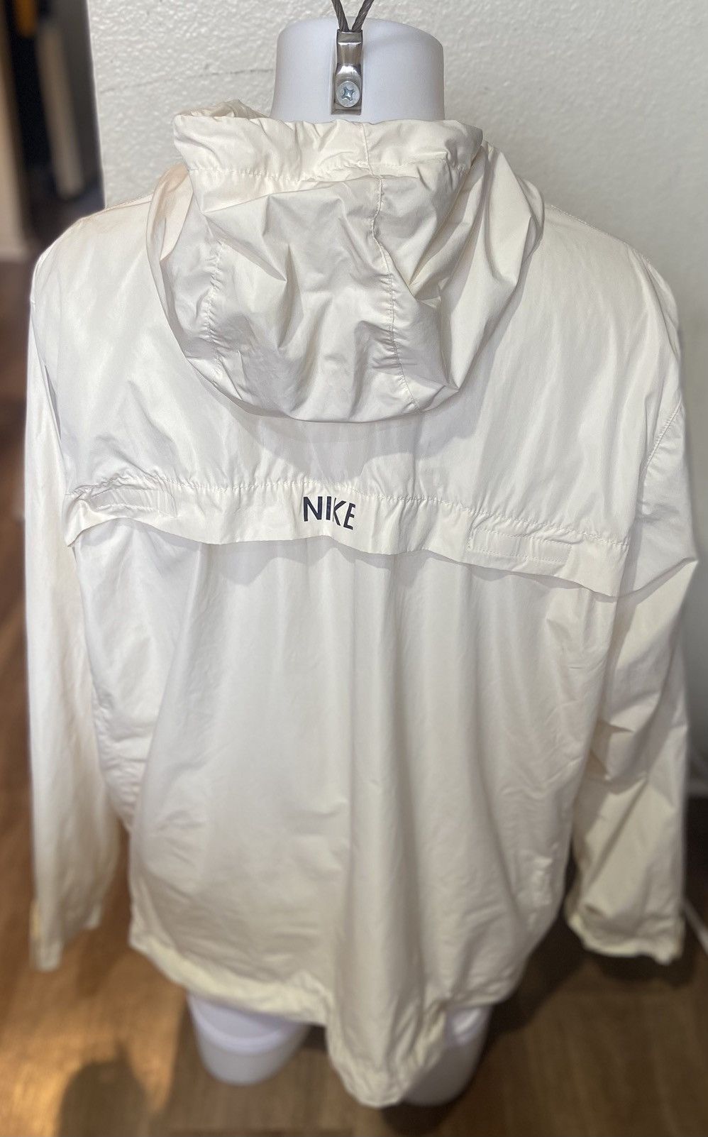 Nike Off white colored Nike Windbreaker L Size US L / EU 52-54 / 3 - 2 Thumbnail