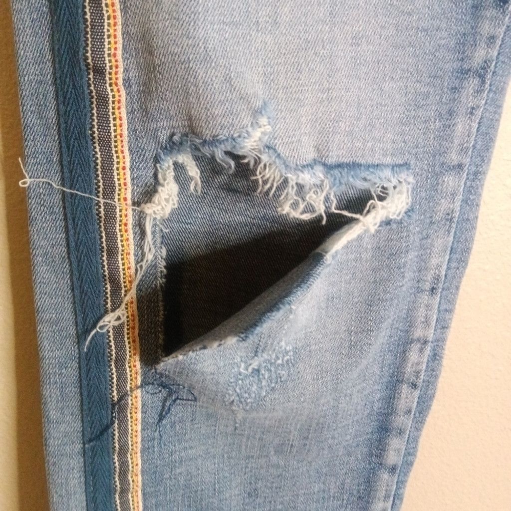 Anthropologie Anthropologie Pilcro Mid-Rise Slim Boyfriend Jeans Size 27 Size 27" / US 4 / IT 40 - 5 Thumbnail