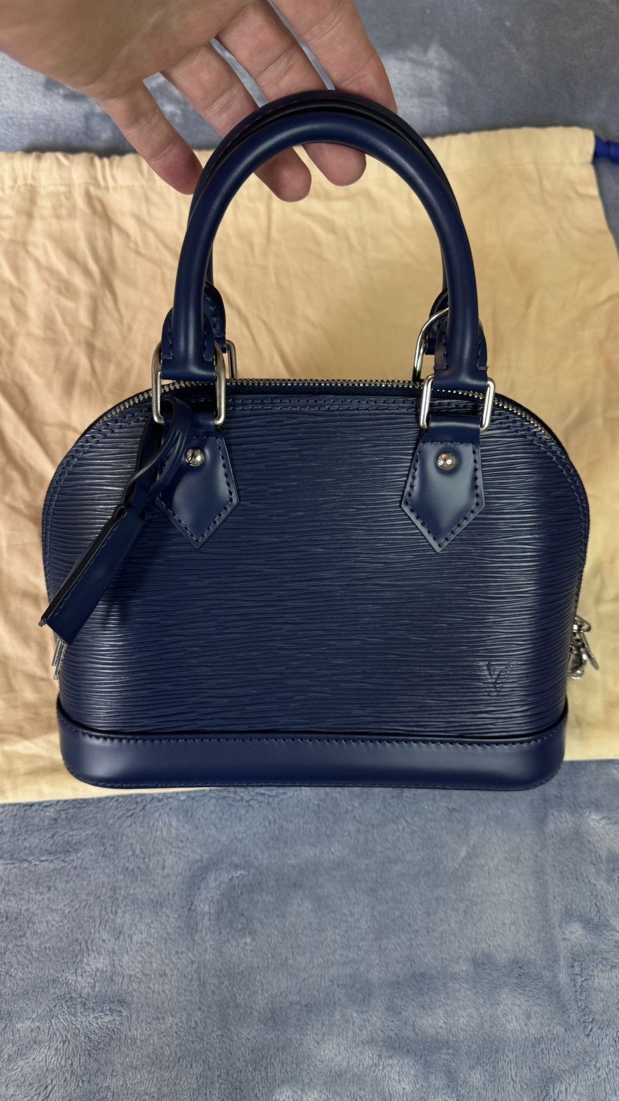 Louis Vuitton Louis Vuitton Epi Alma BB Indigo Size ONE SIZE - 1 Thumbnail